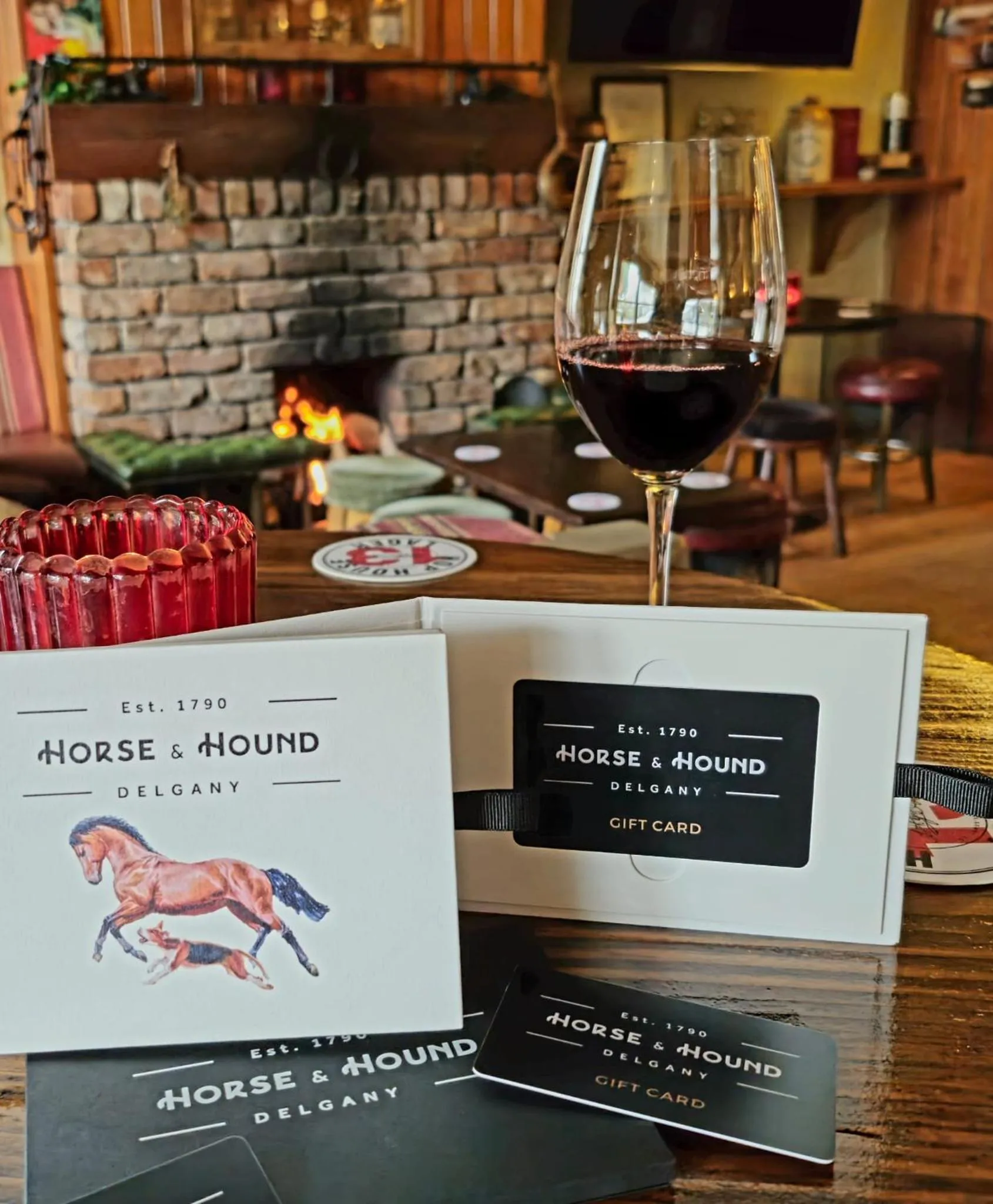 Lounge or bar in Horse & Hound