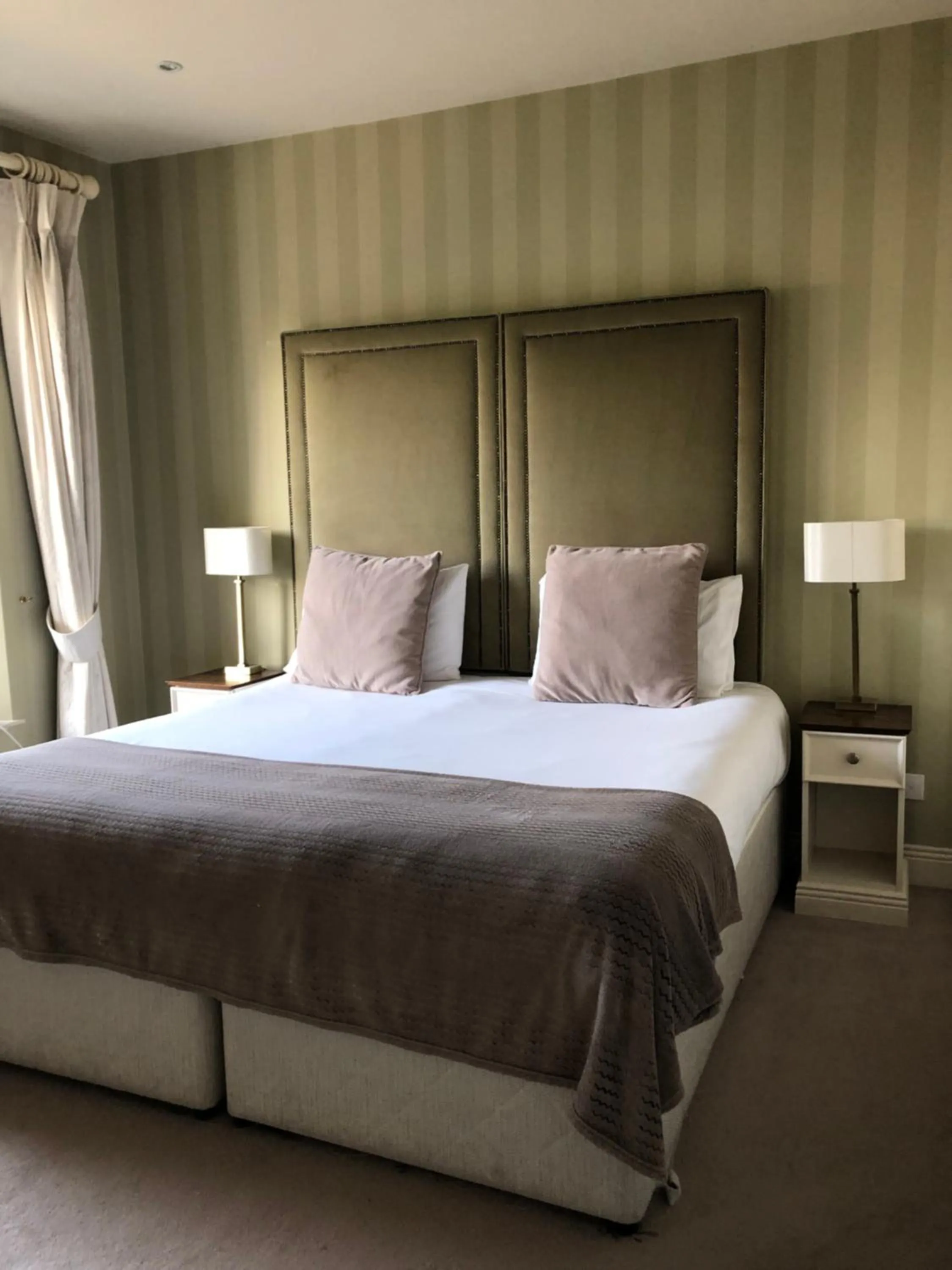 Bed in Horse & Hound