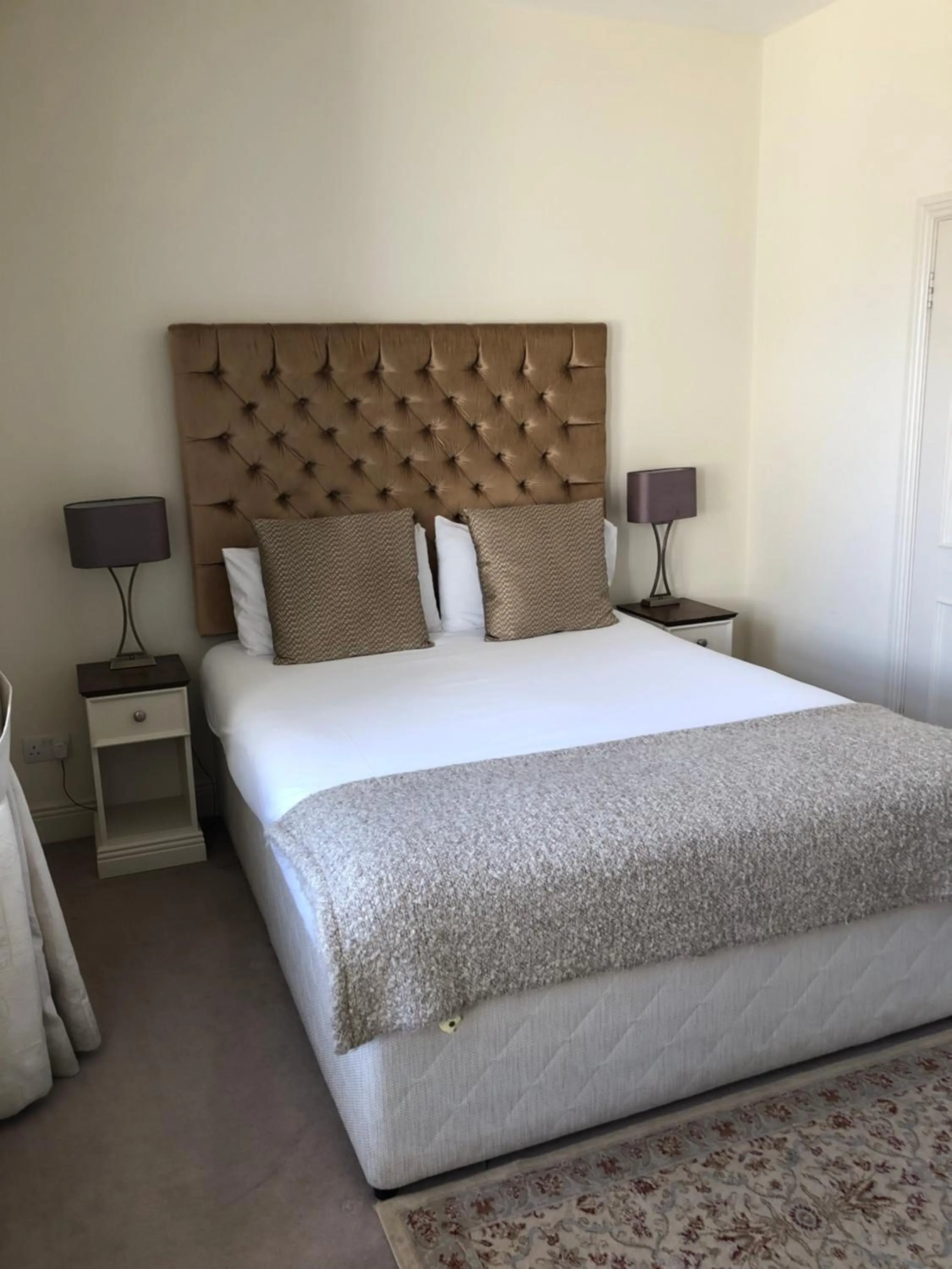 Bed in Horse & Hound