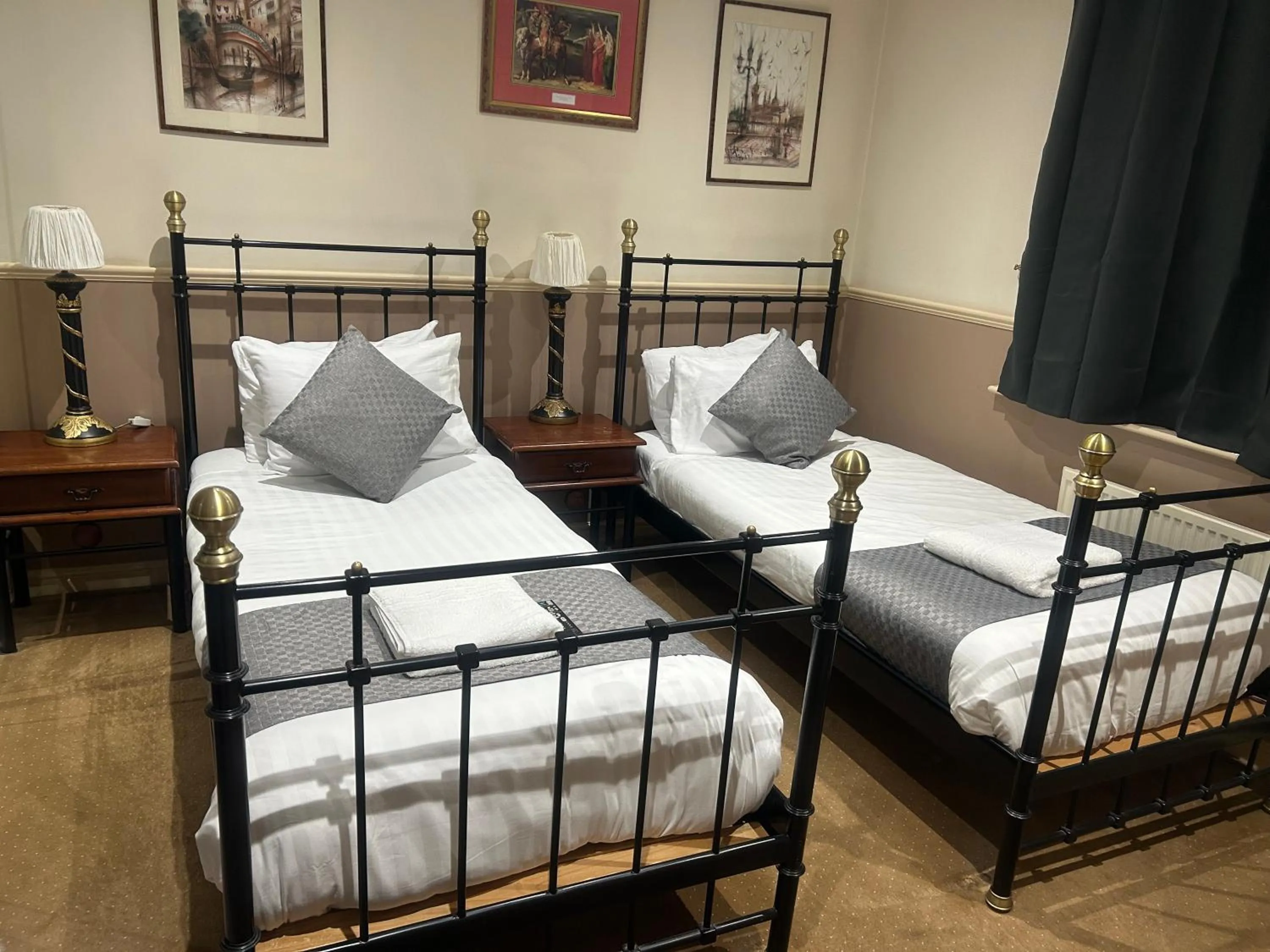Arden Guest House B&B - NEC Birmingham - Birmingham Airport