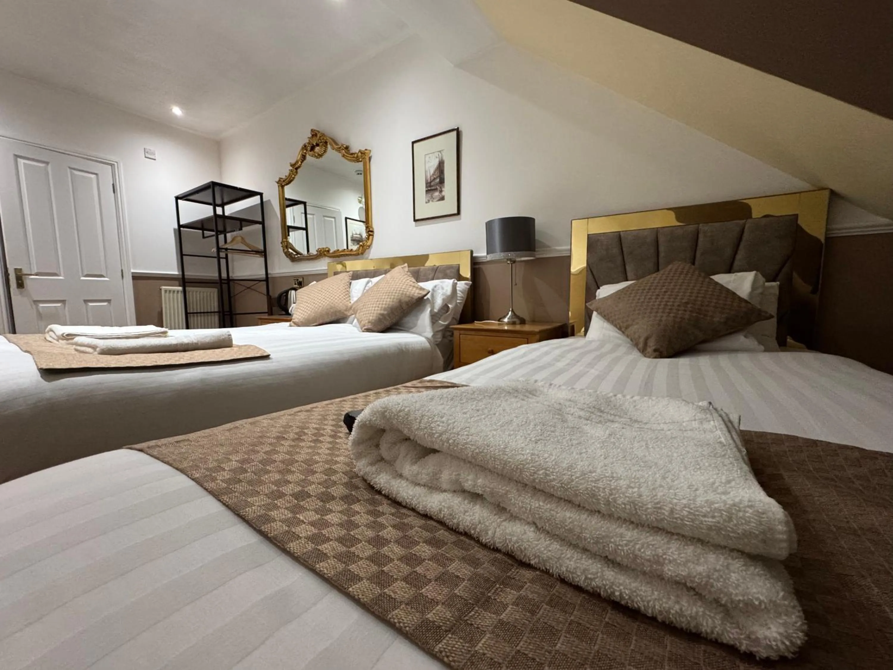 Arden Guest House B&B - NEC Birmingham - Birmingham Airport