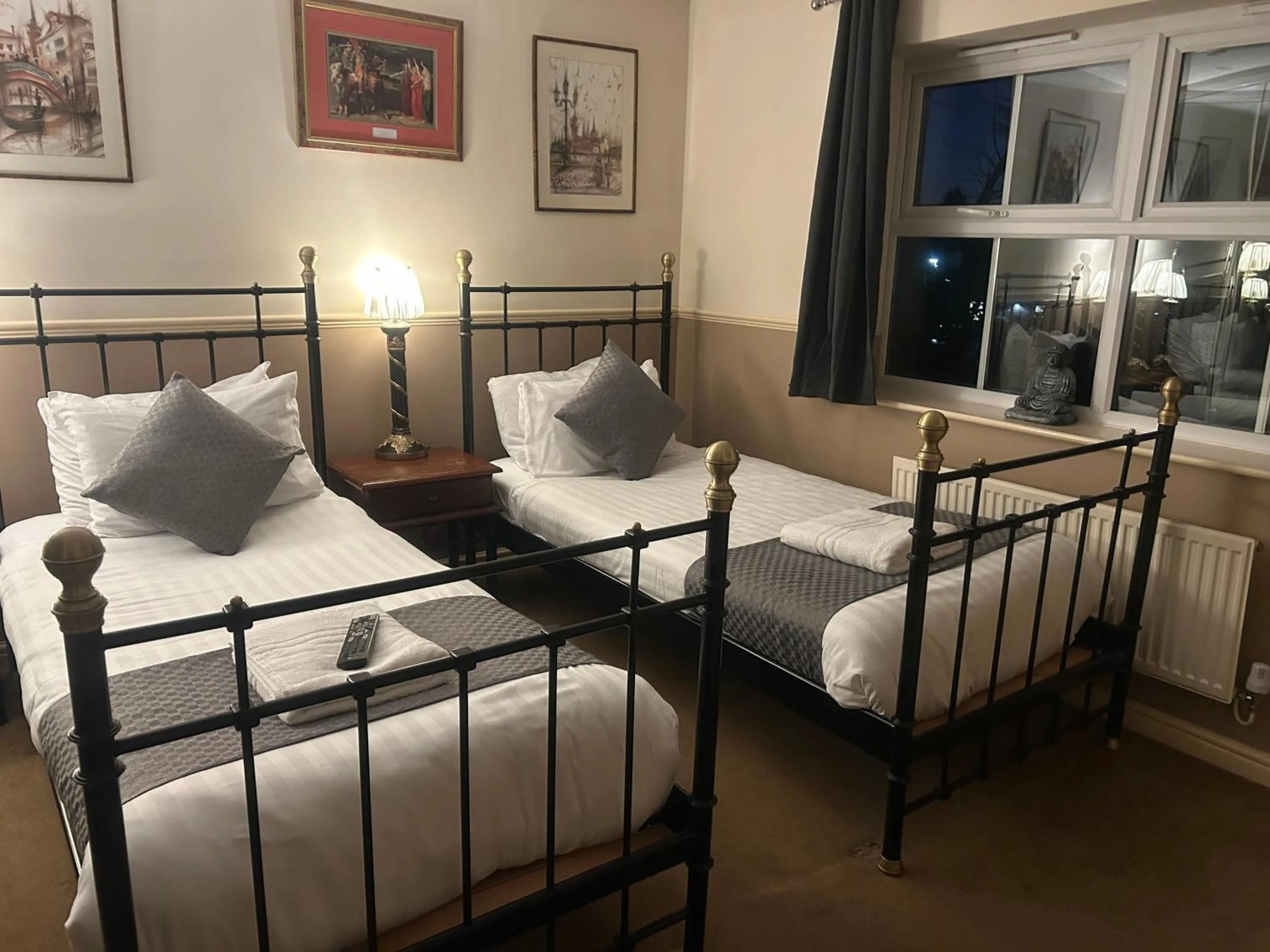 Arden Guest House B&B - NEC Birmingham - Birmingham Airport