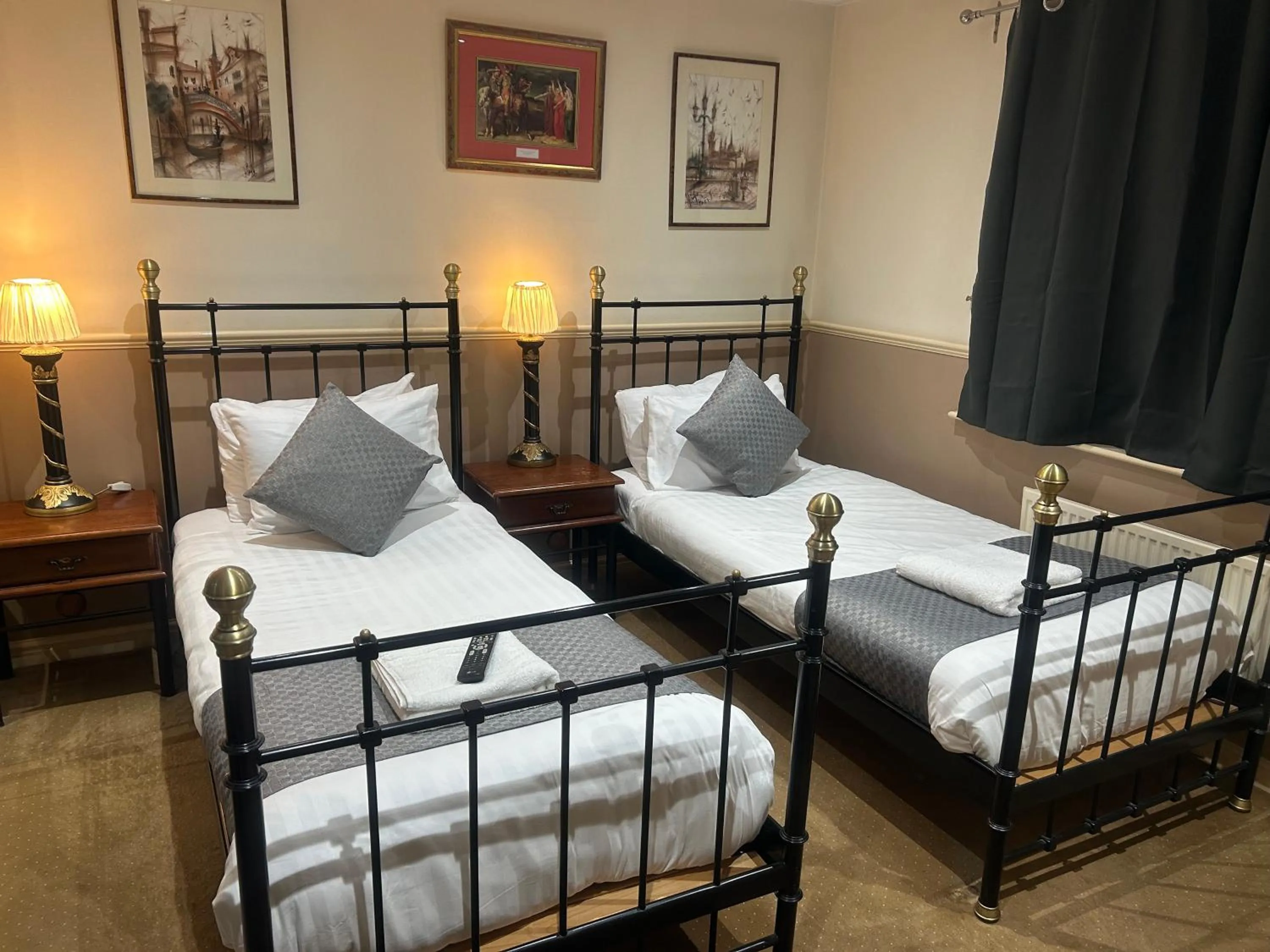 Arden Guest House B&B - NEC Birmingham - Birmingham Airport
