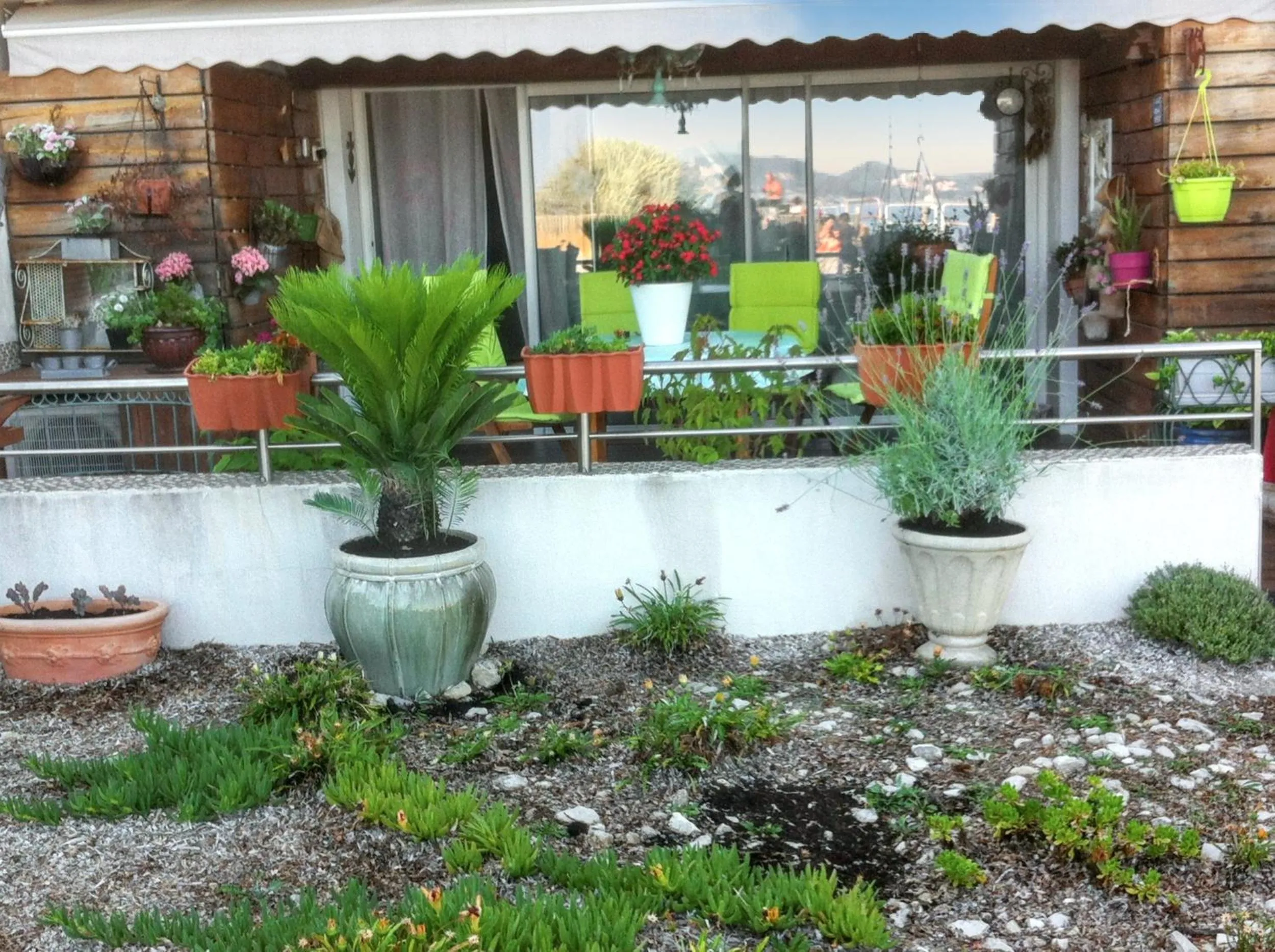 Garden in Appartement moderne avec vue sur la mer à La Ciotat – 40 m²
