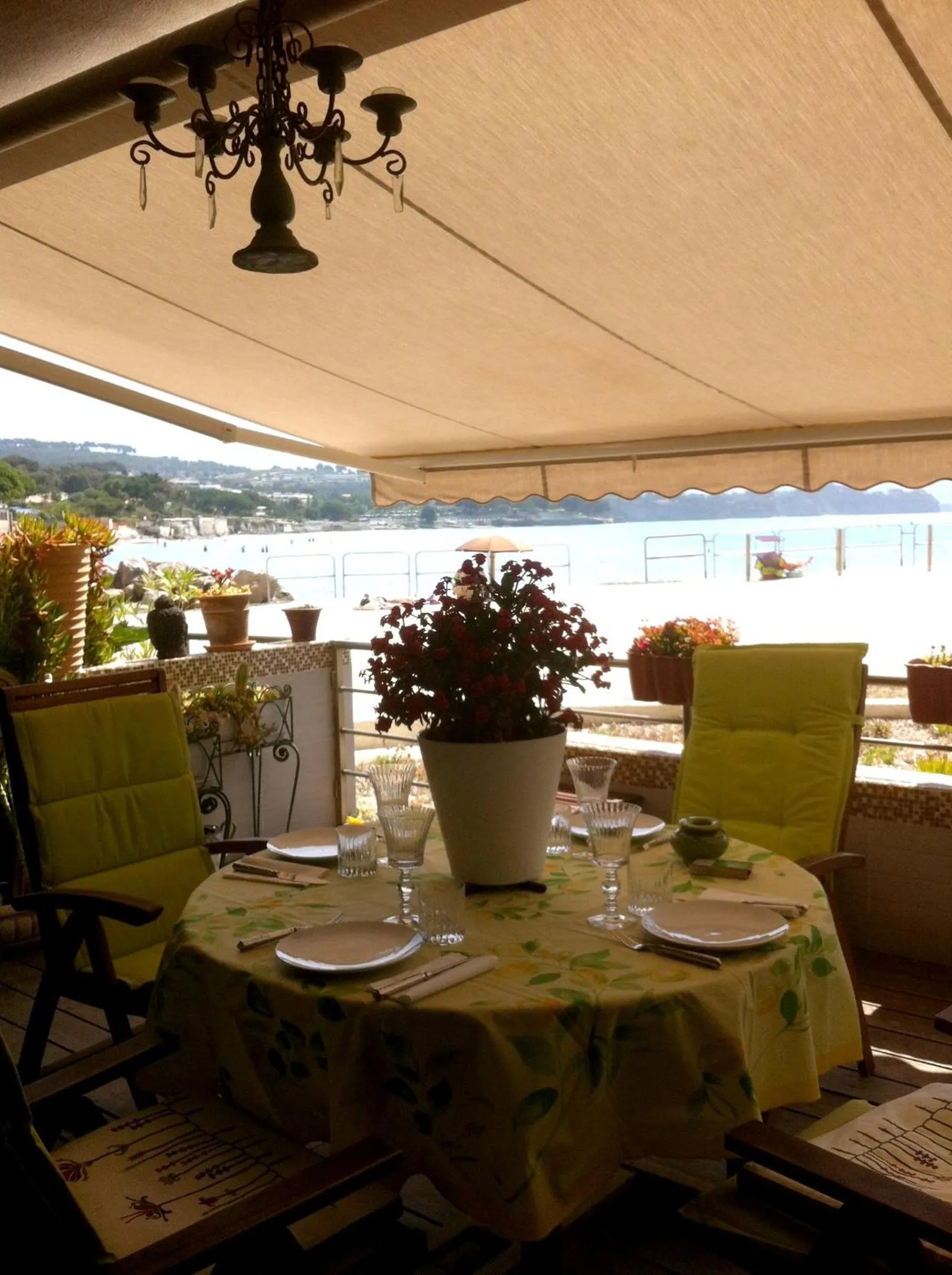 Balcony/Terrace in Appartement moderne avec vue sur la mer à La Ciotat – 40 m²
