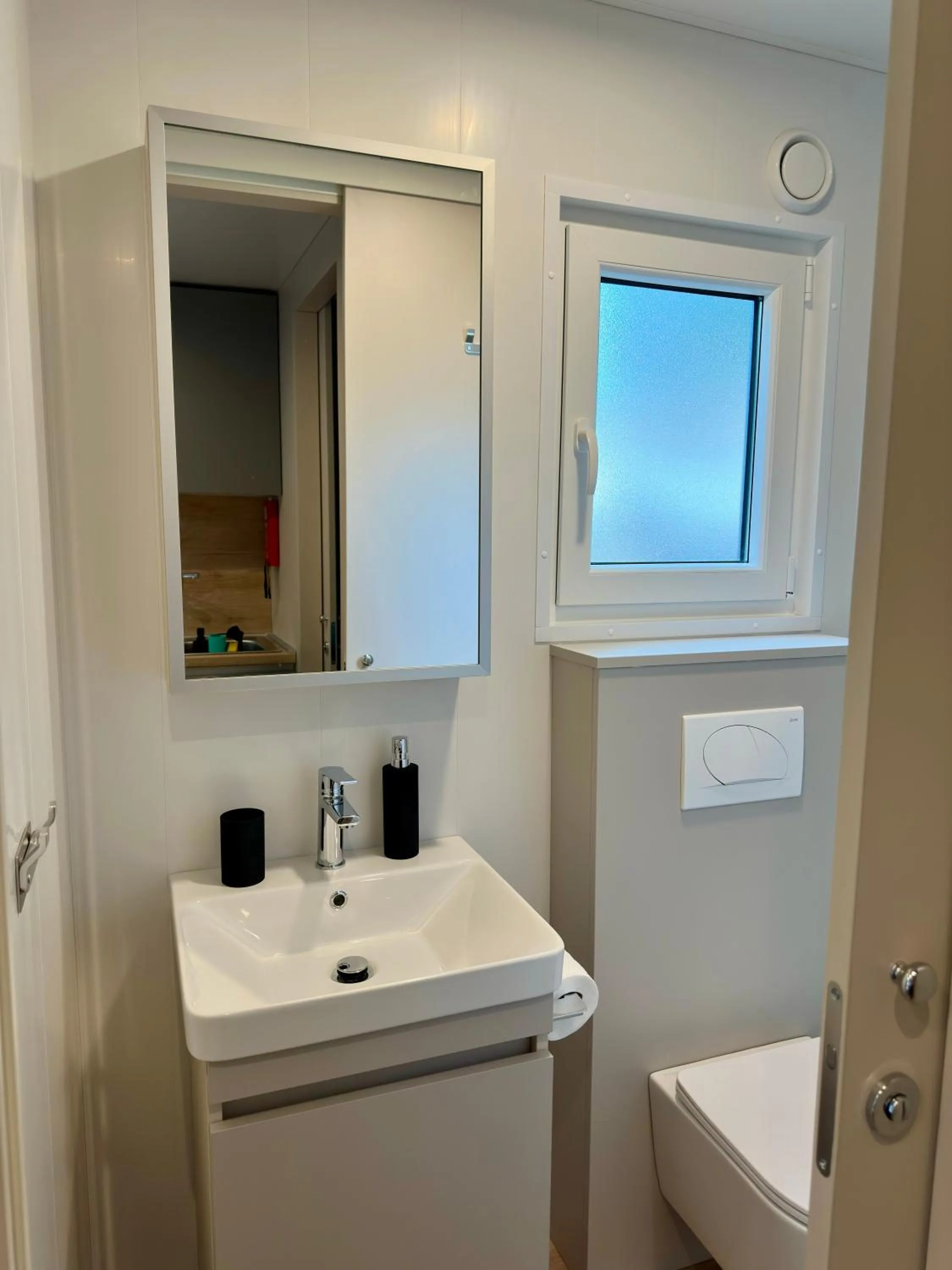 Toilet in Kamp Slanik Mobile Homes