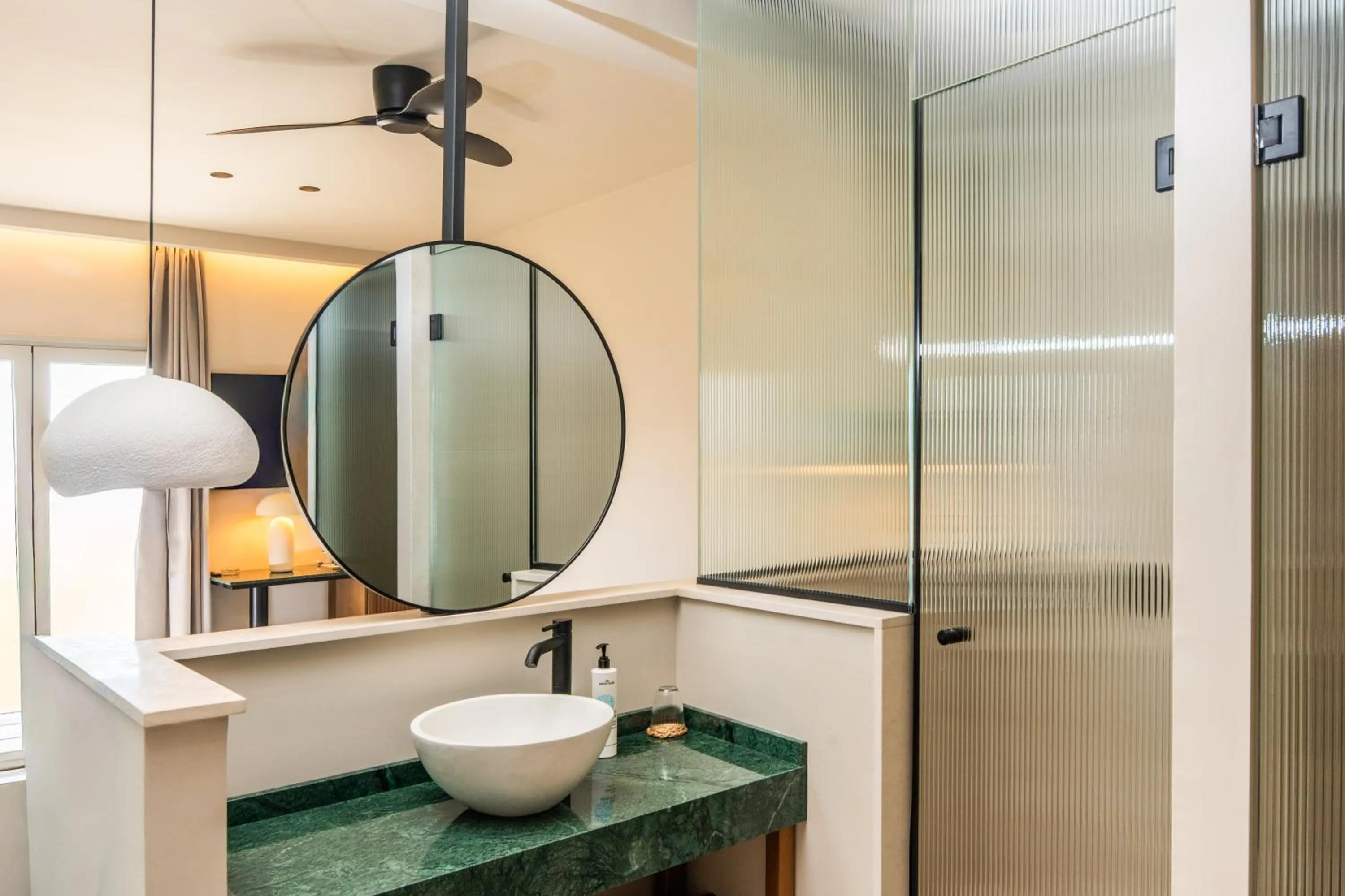 Bathroom in Astoria Hotel