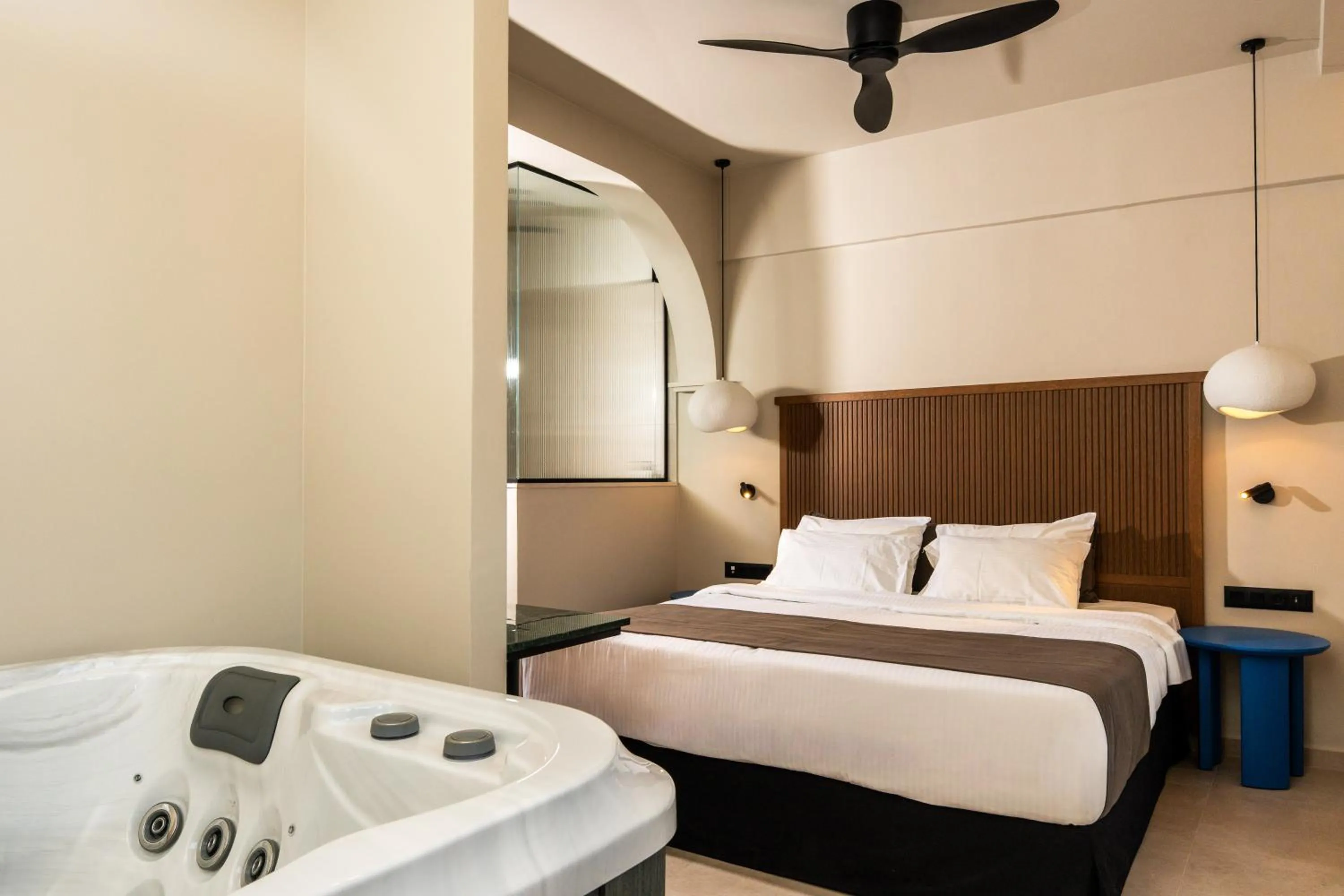 Bed in Astoria Hotel