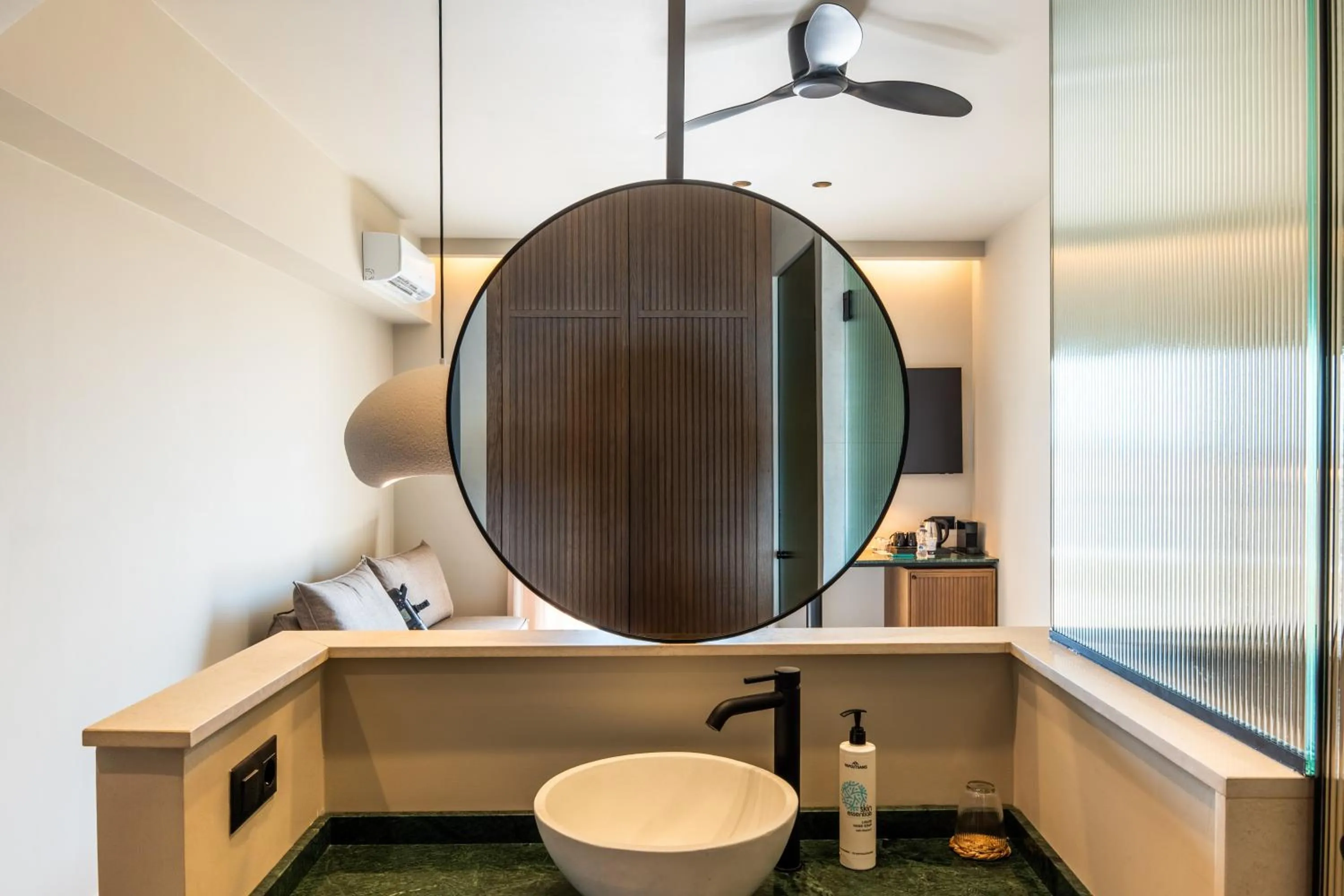 Bathroom in Astoria Hotel