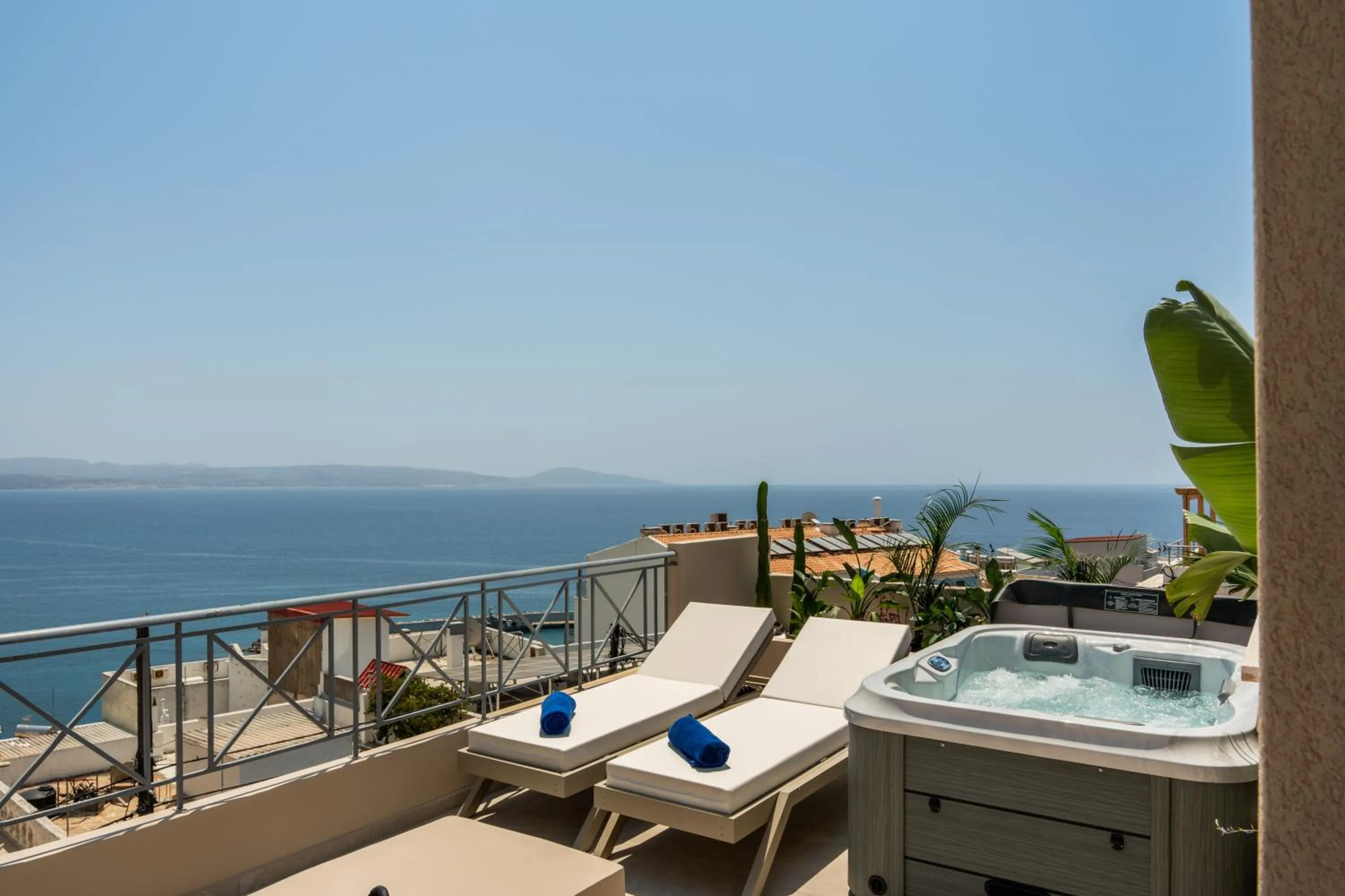 Day in Astoria Hotel