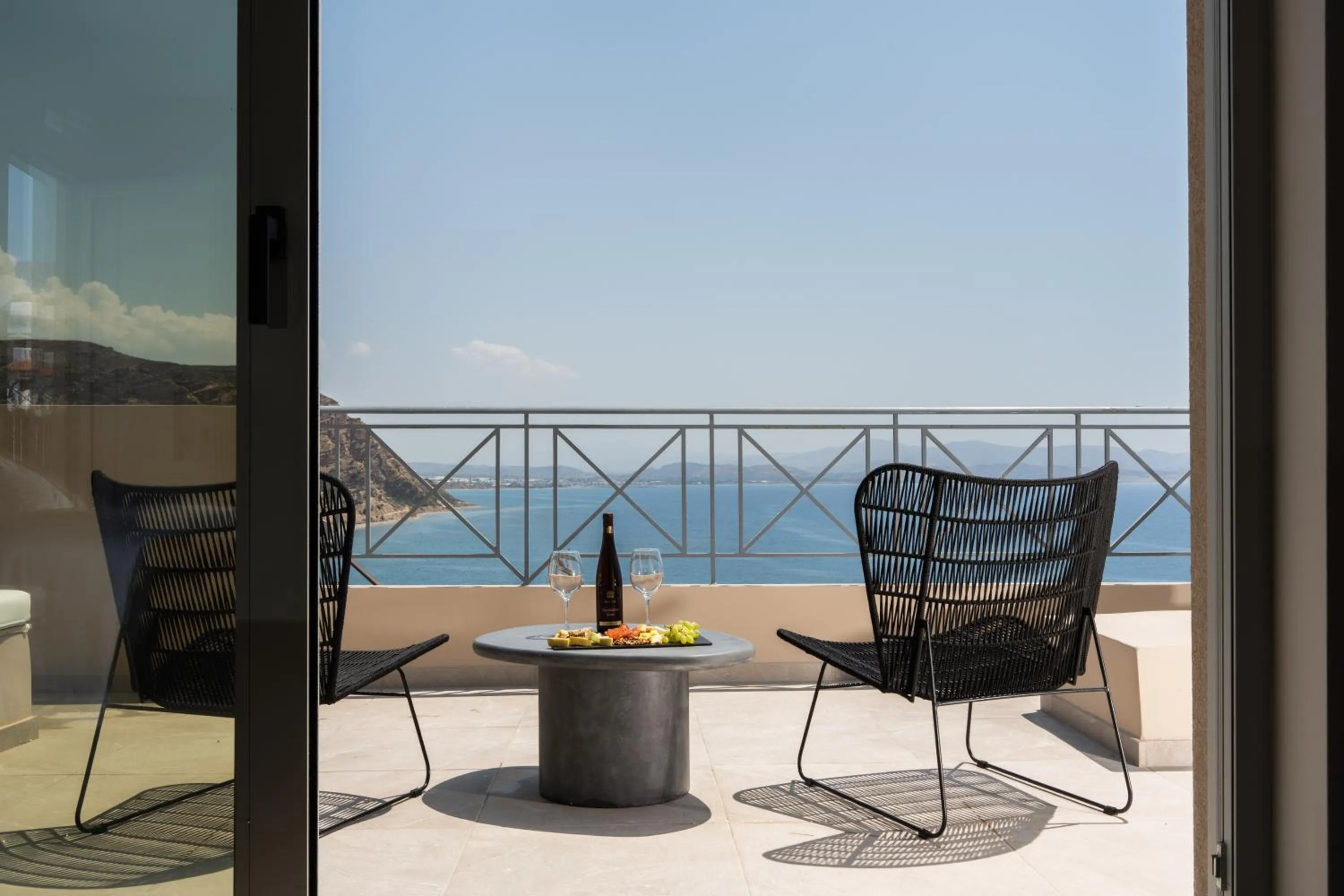 Day in Astoria Hotel