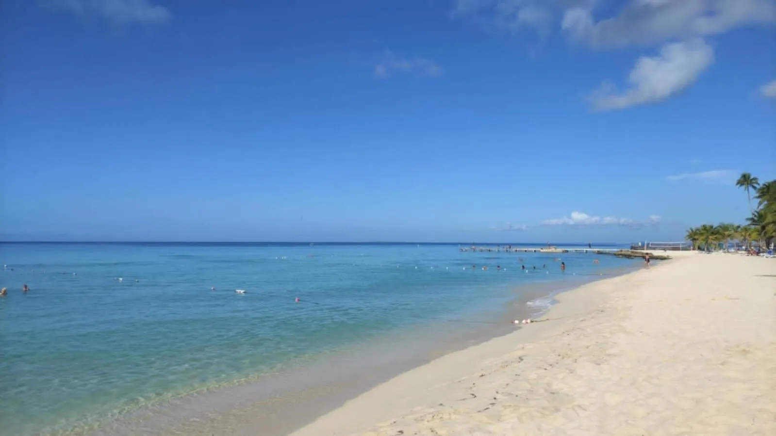 Beach in B&B Villa Luna