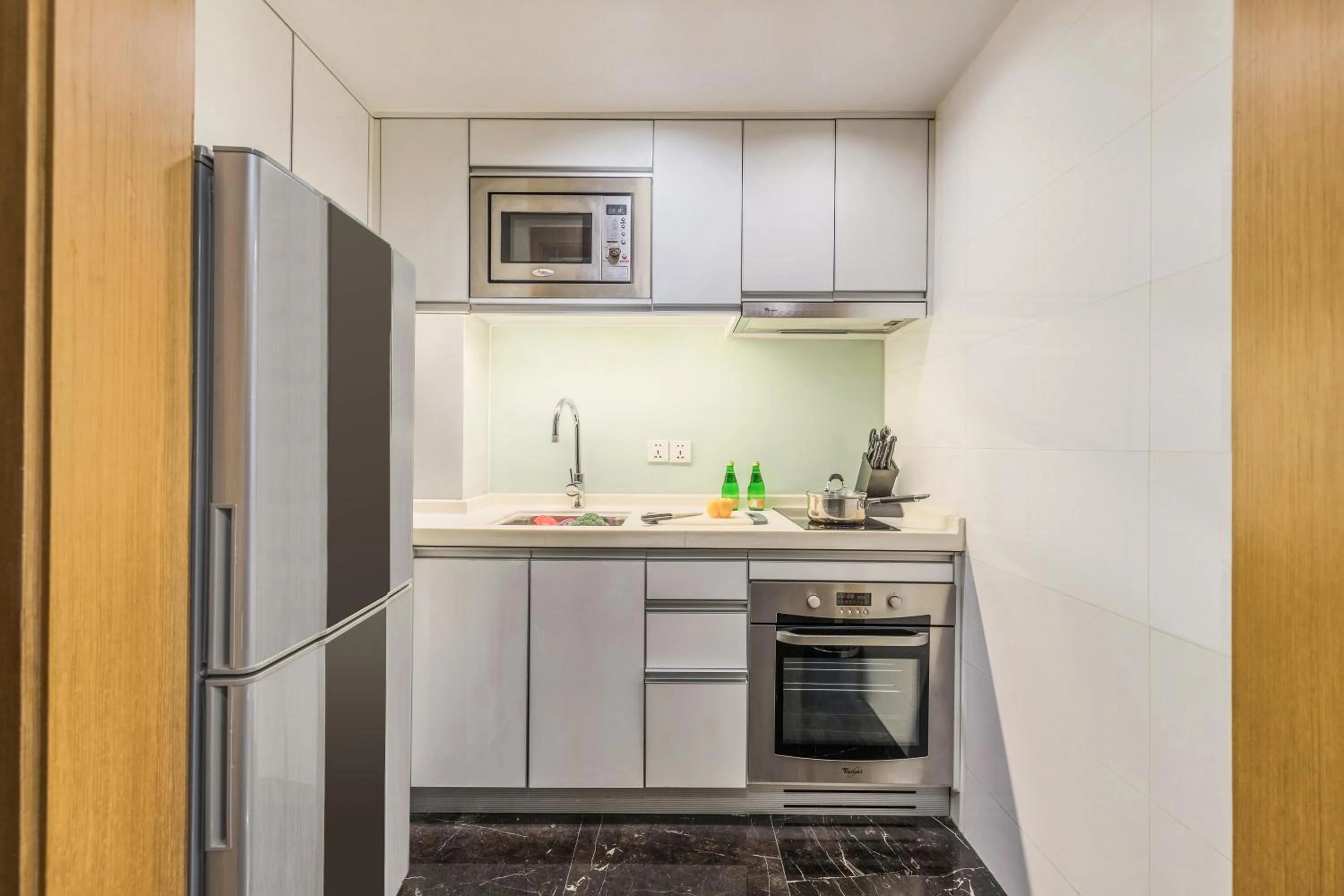 Kitchen or kitchenette in Somerset Riverview Chengdu-Near Tianfu Square