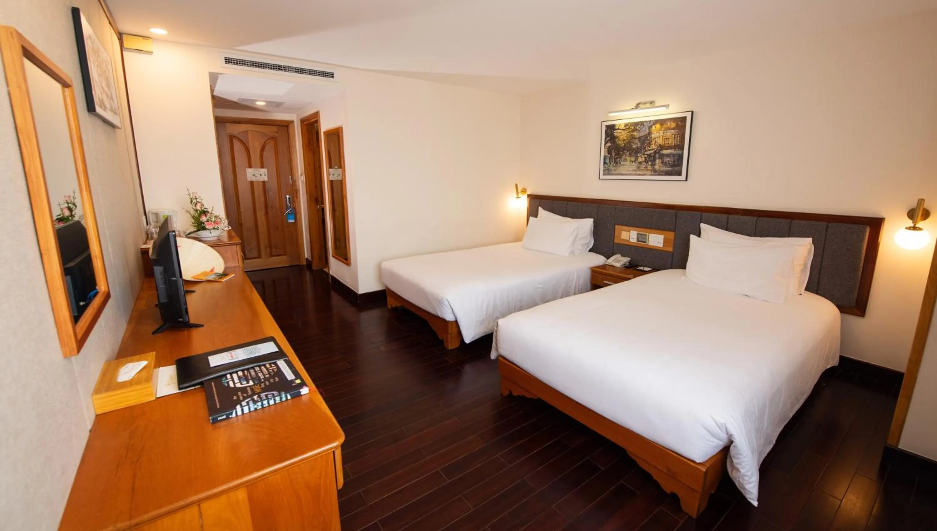 Bedroom, Bed in Romance Hotel