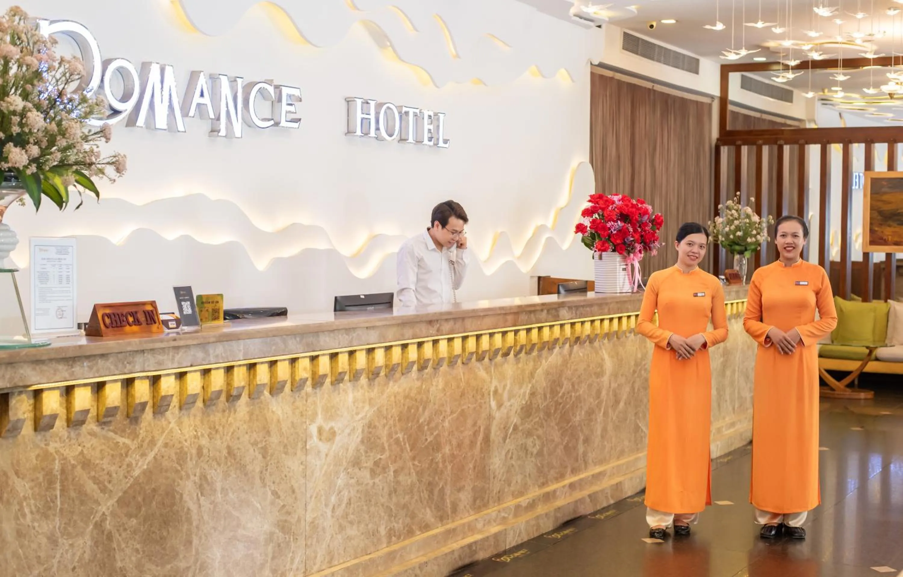 Lobby or reception in Romance Hotel