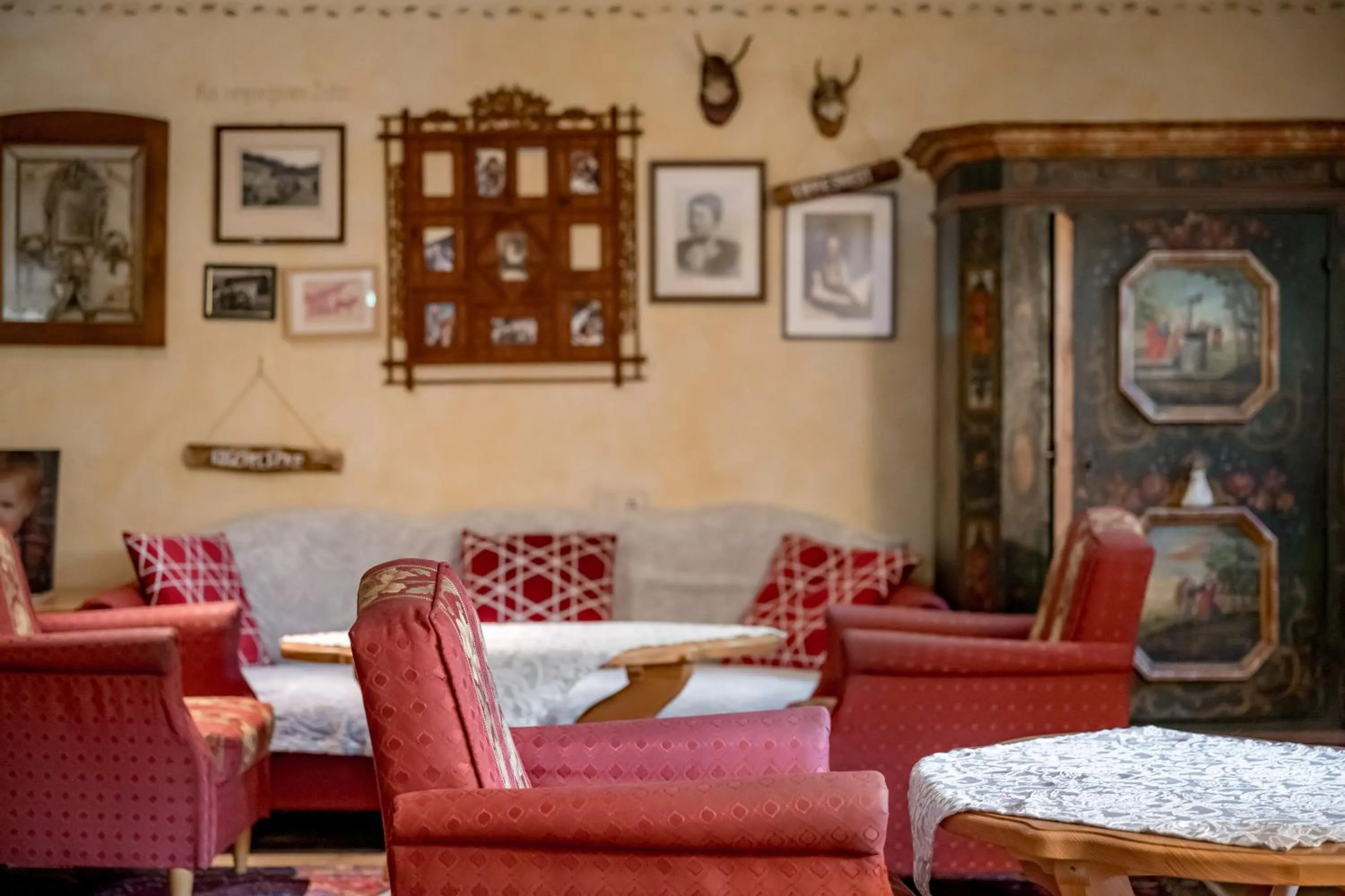 Communal lounge/ TV room in Der Grubacher