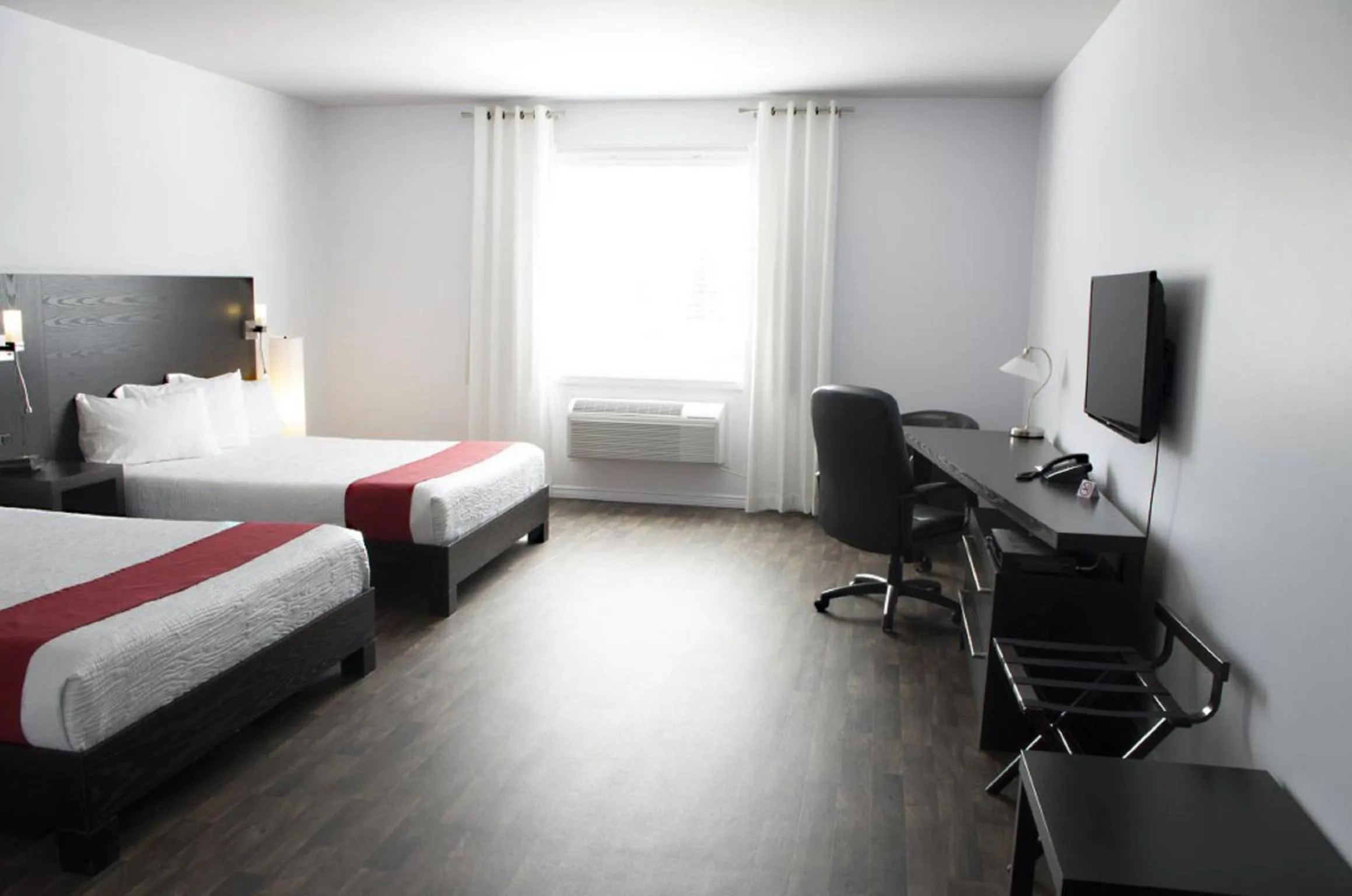 TV and multimedia, Bed in Hôtel-Motel 1212