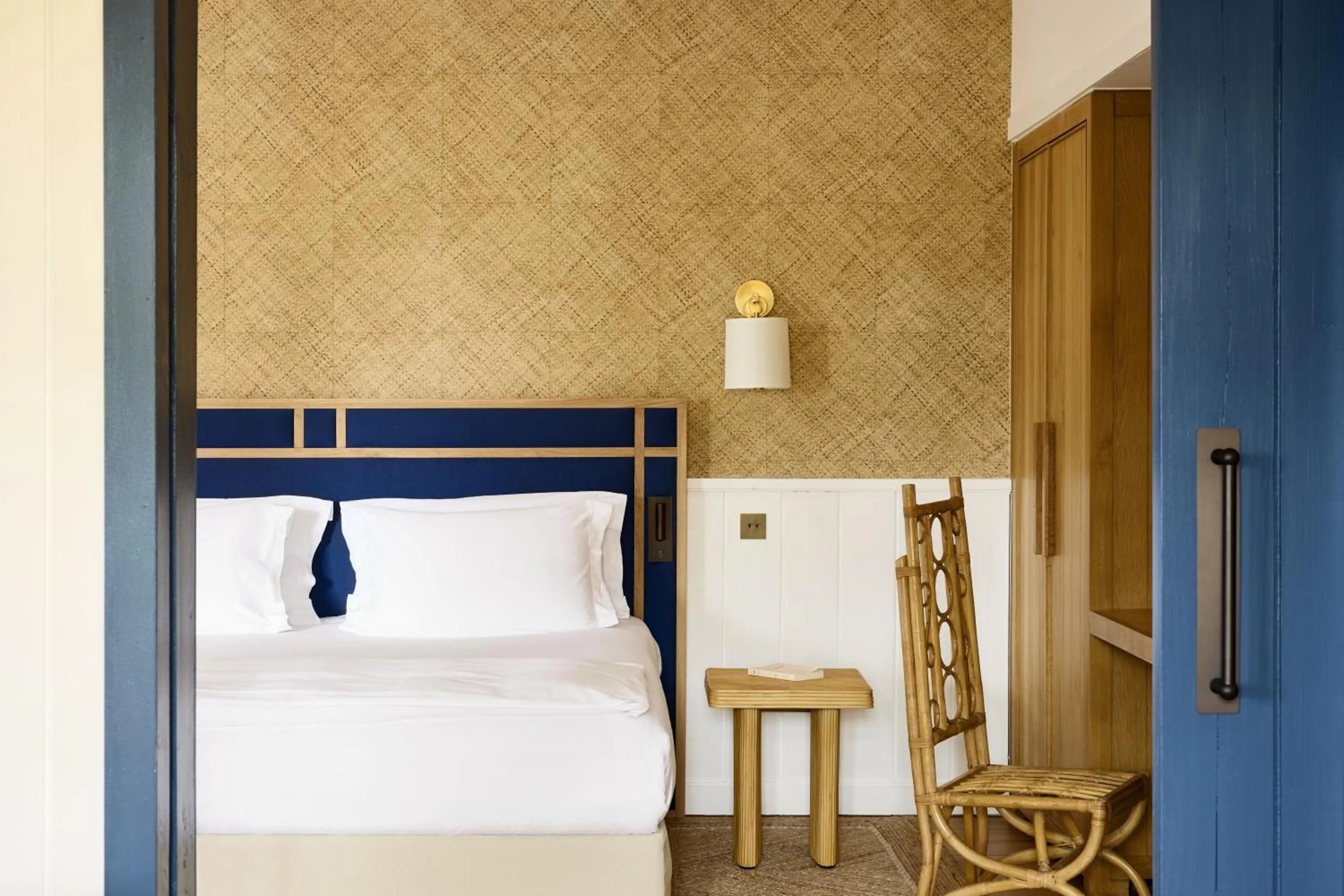 Bedroom, Bed in Les Sources de Caudalie