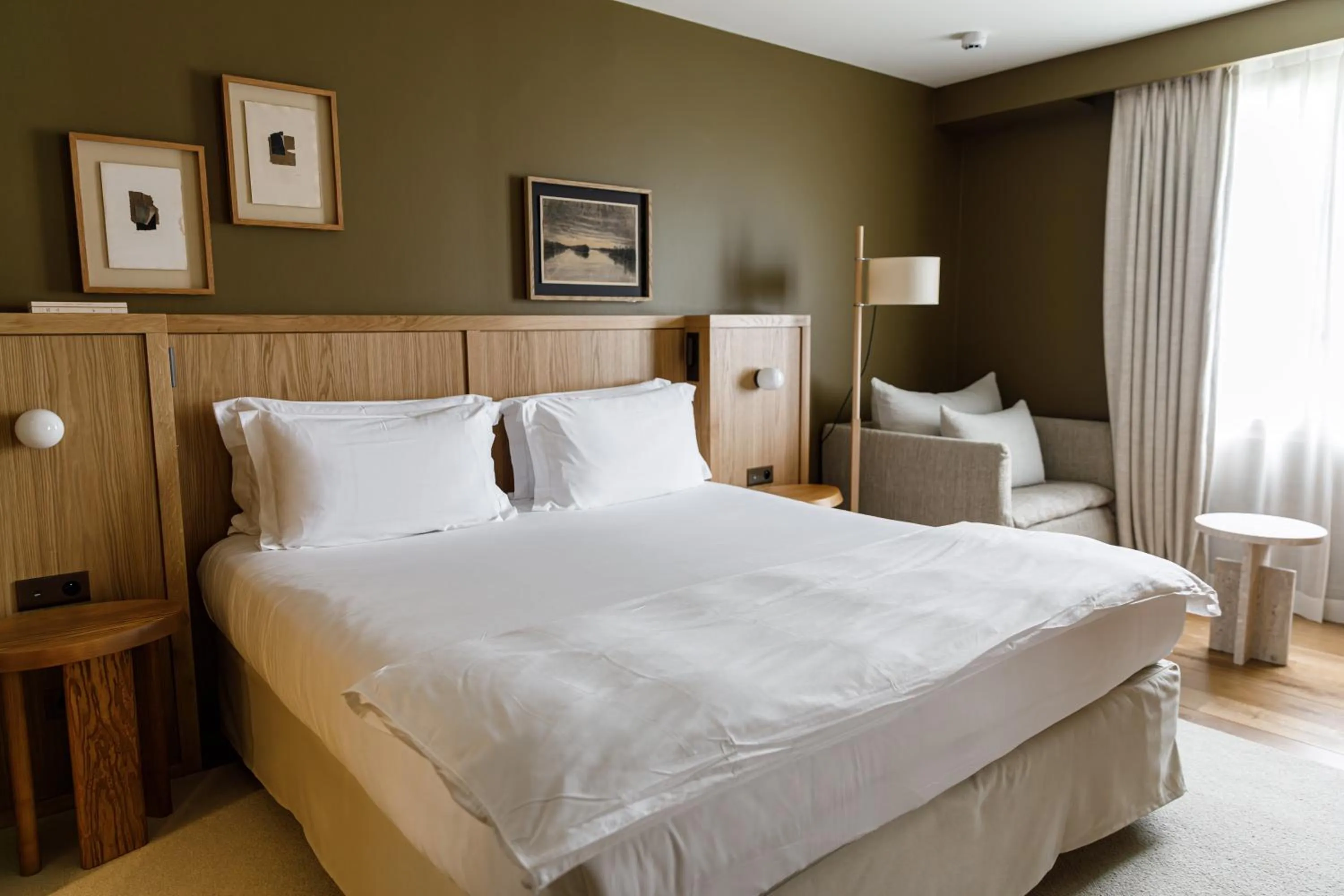 Bedroom, Bed in Les Sources de Caudalie