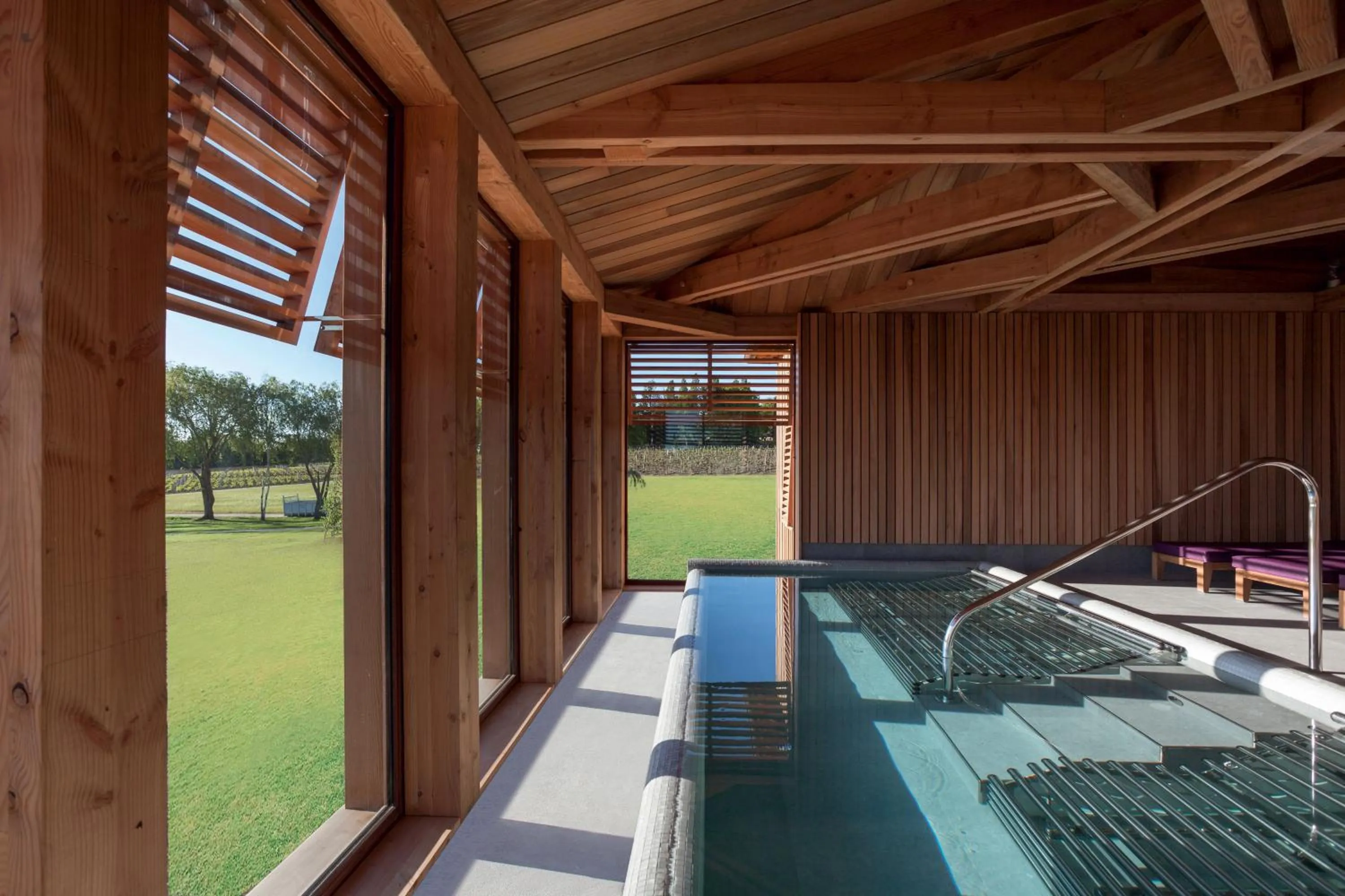Pool view in Les Sources de Caudalie
