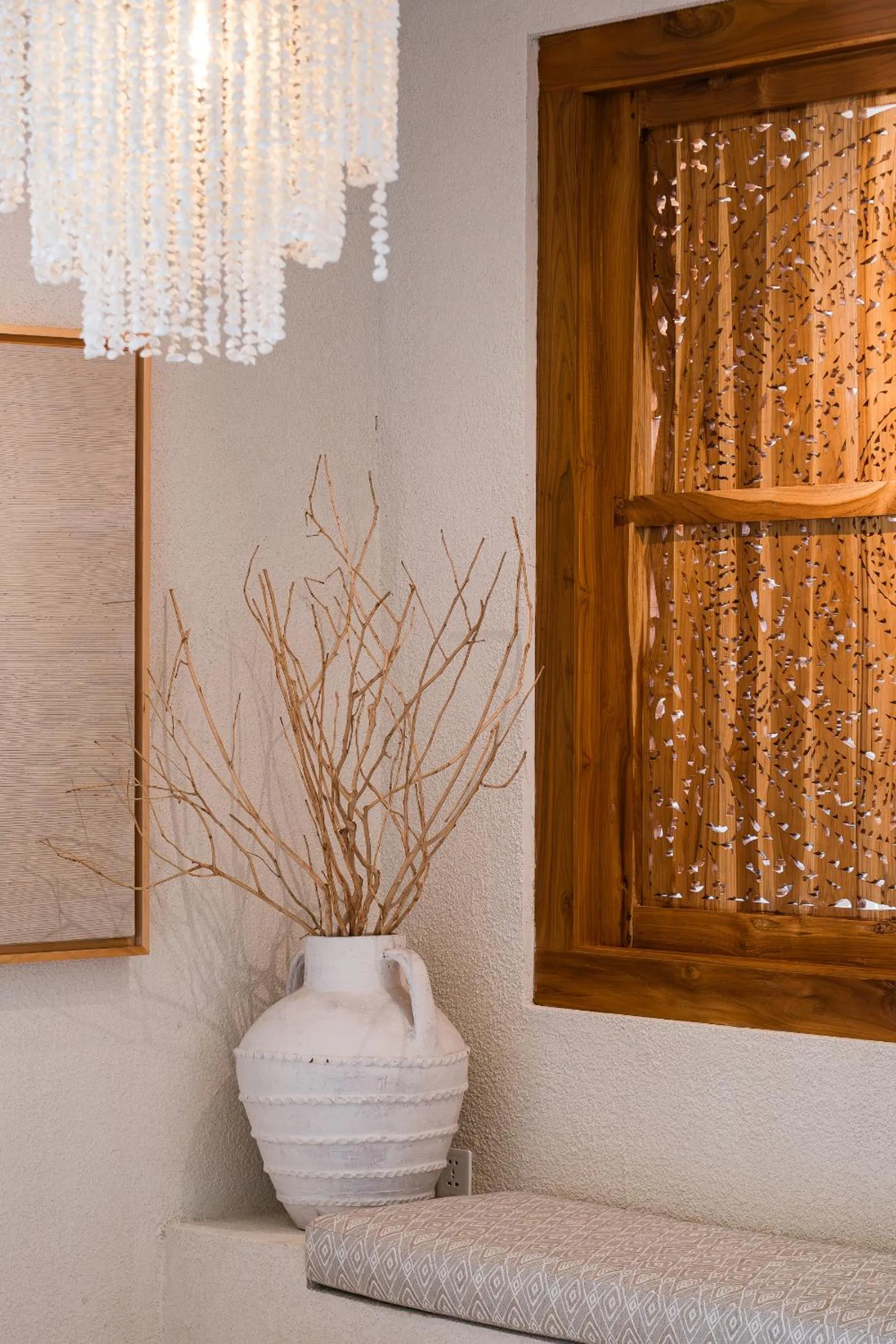 Decorative detail in Akara Villa