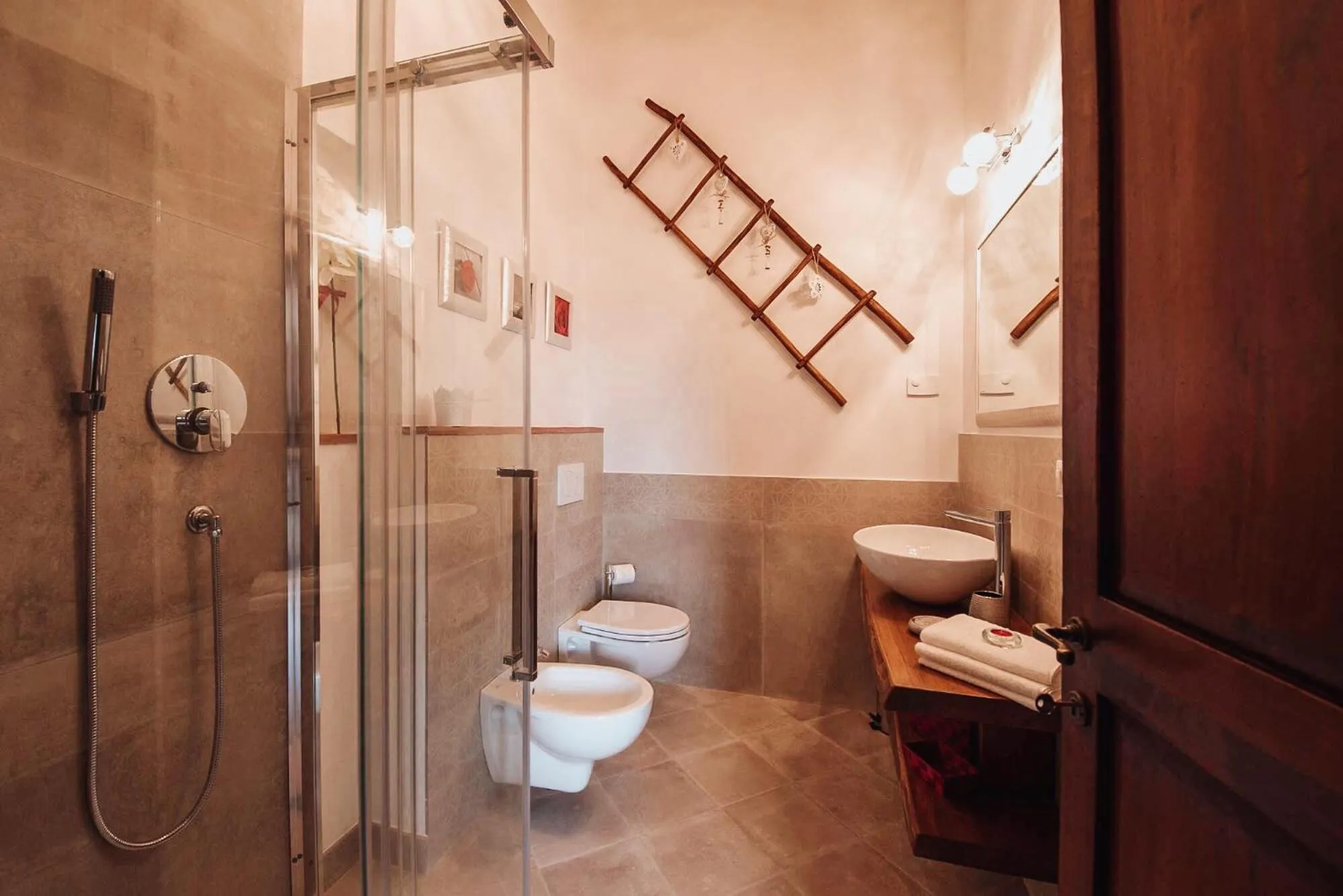 Bathroom in Antica Torre del Borgo
