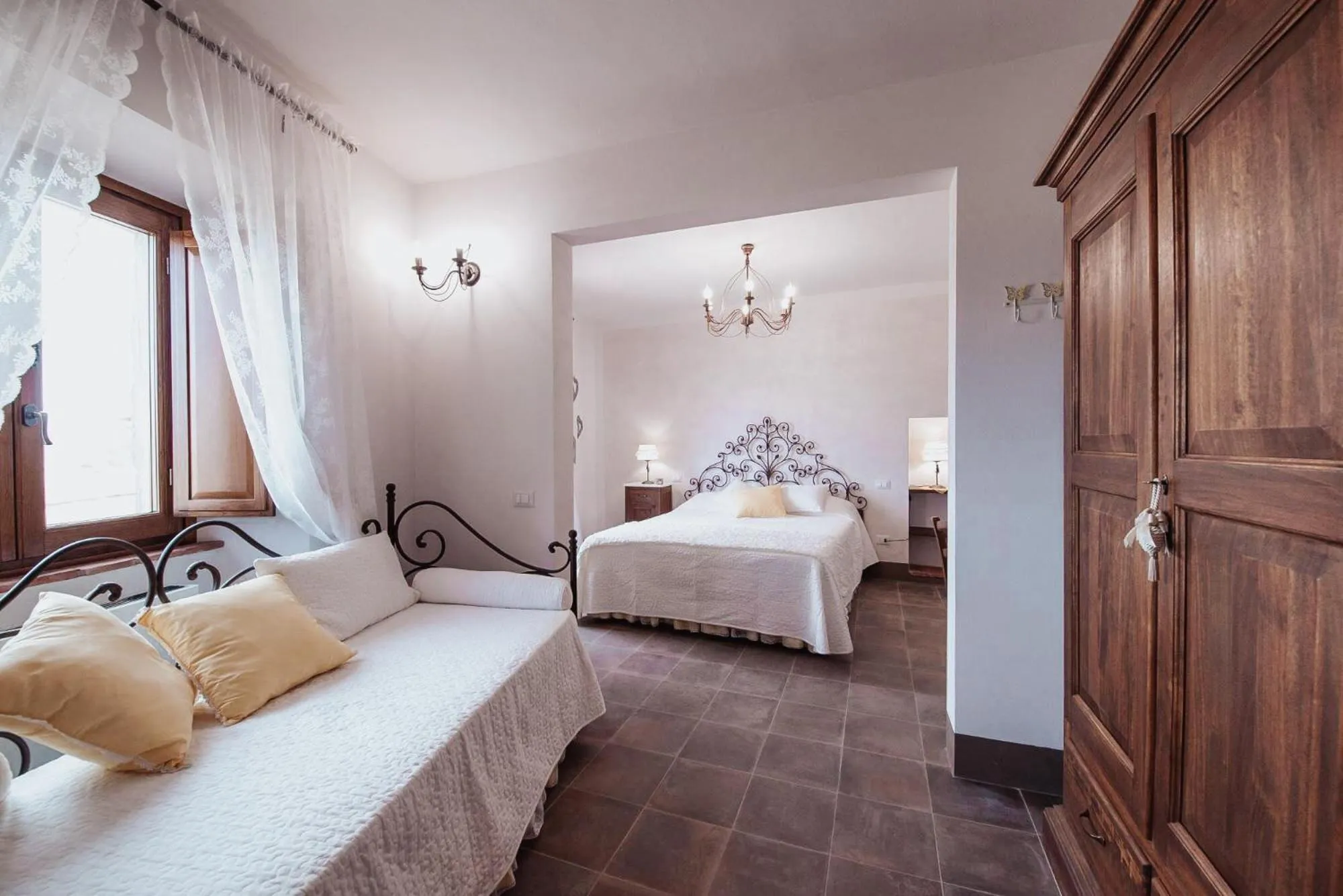 Photo of the whole room, Bed in Antica Torre del Borgo