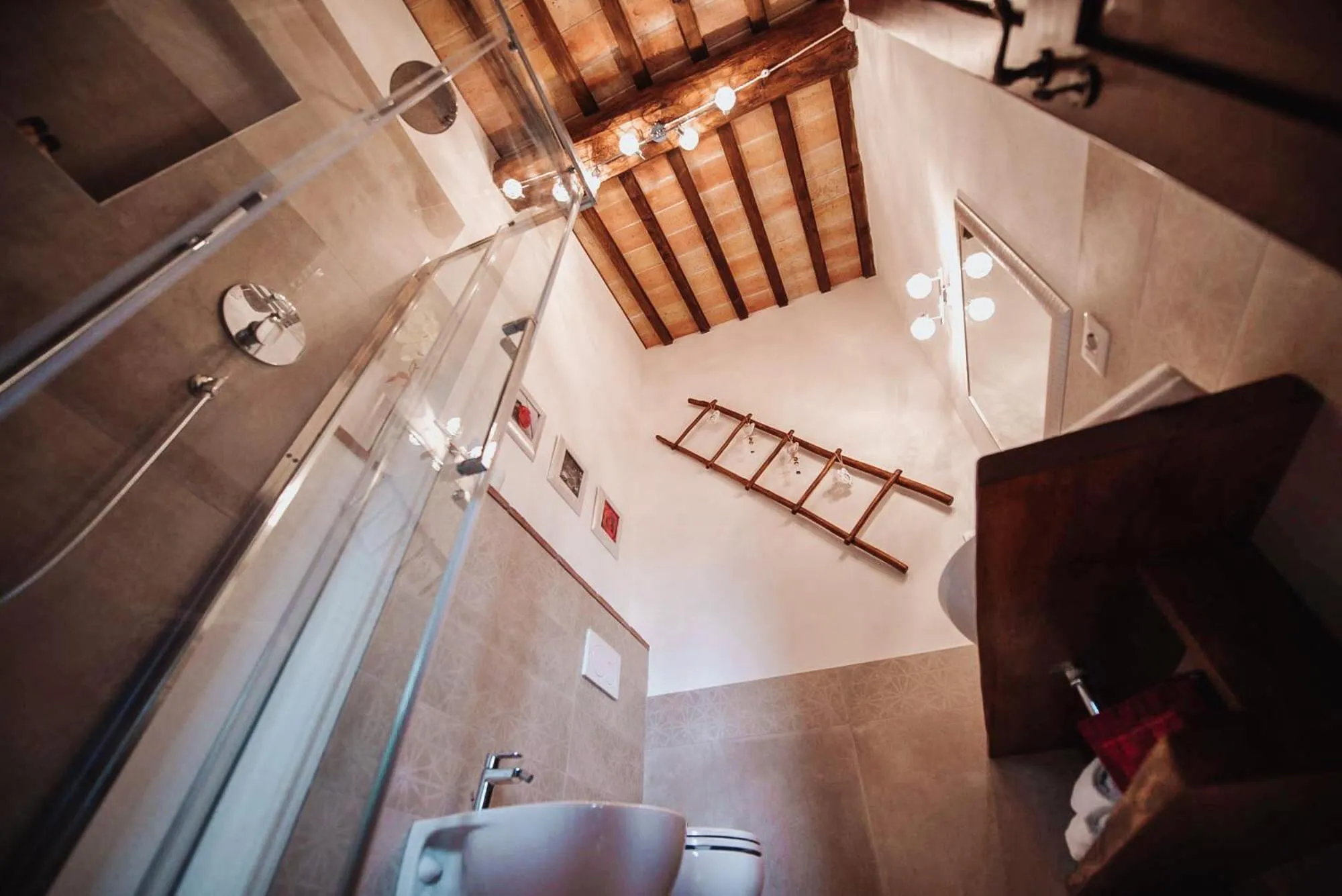 Bathroom in Antica Torre del Borgo