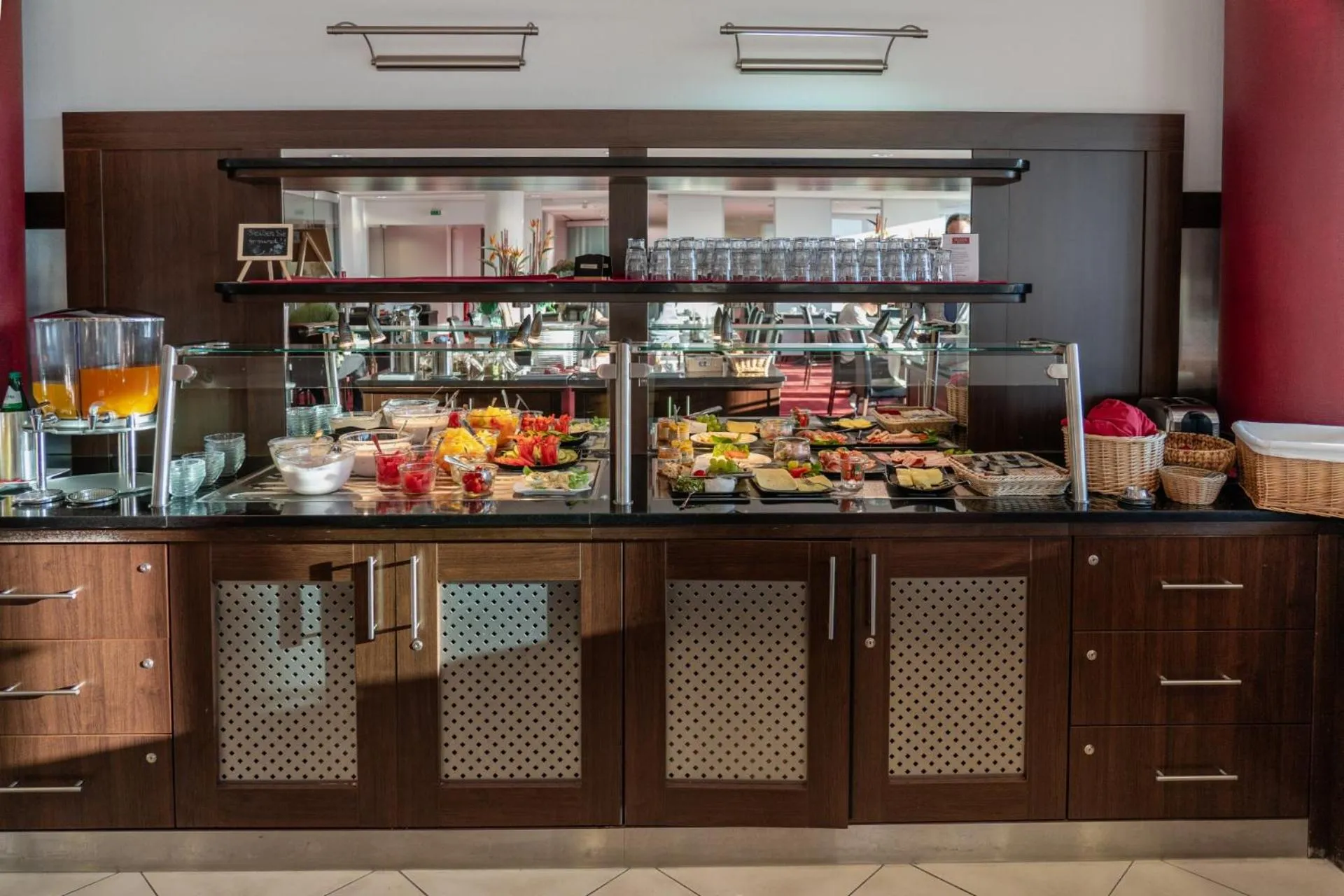 Food and drinks in Aspire AcarA Oldenburg, Trademark Collection by Wyndham