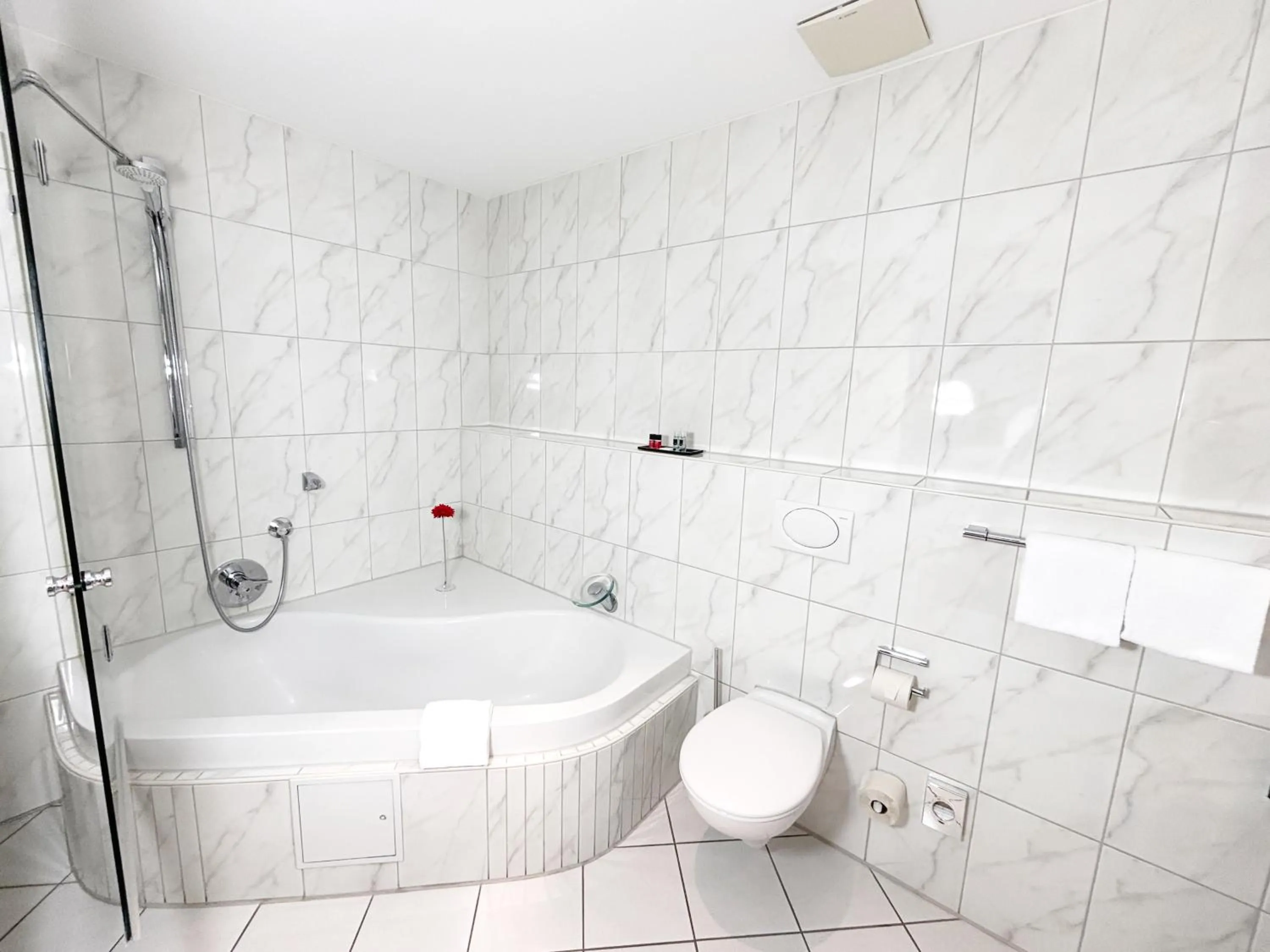 Shower in Aspire AcarA Oldenburg, Trademark Collection by Wyndham