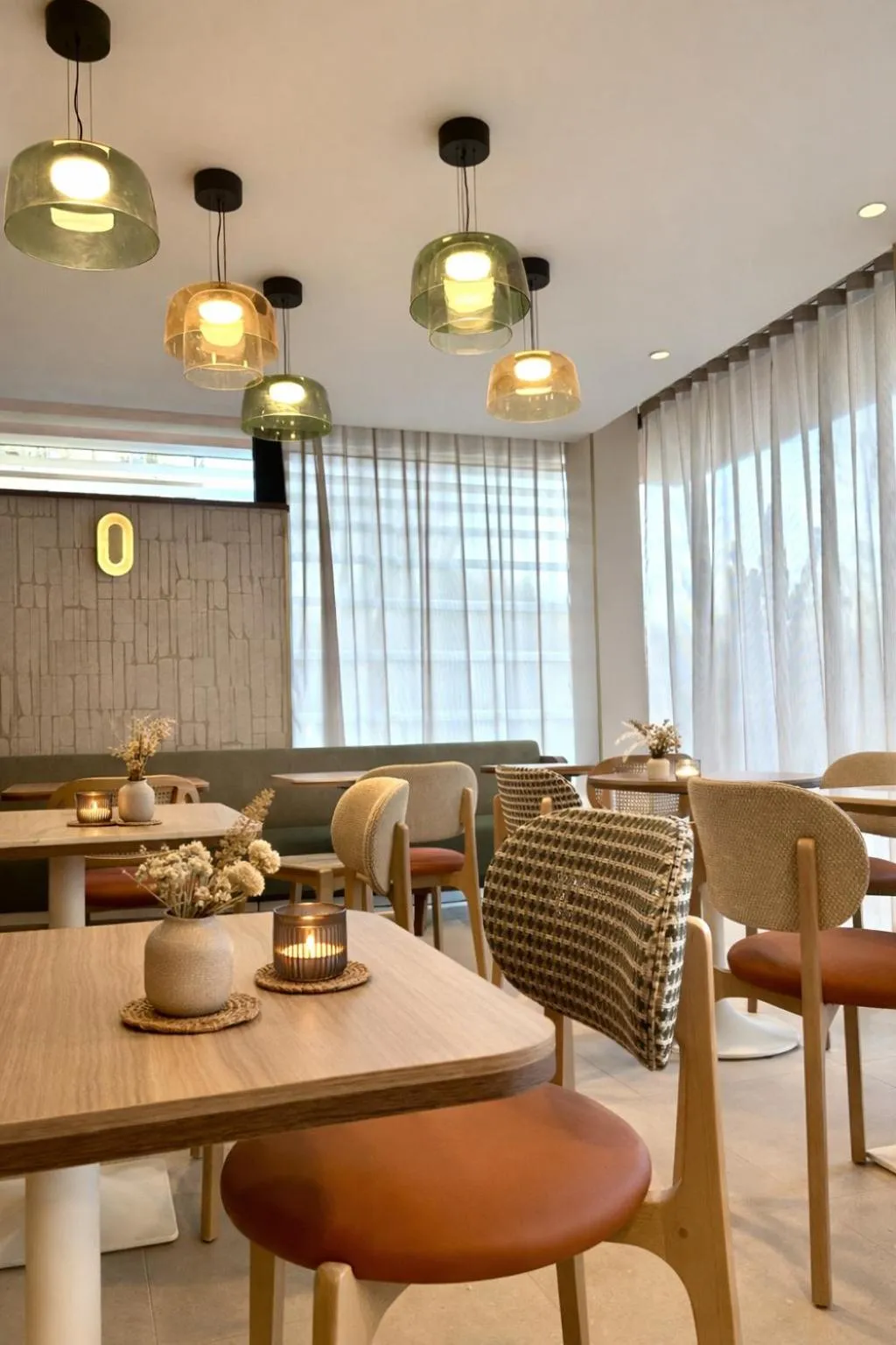 Restaurant/places to eat in Hôtel Rotonde Aix-en-Provence centre