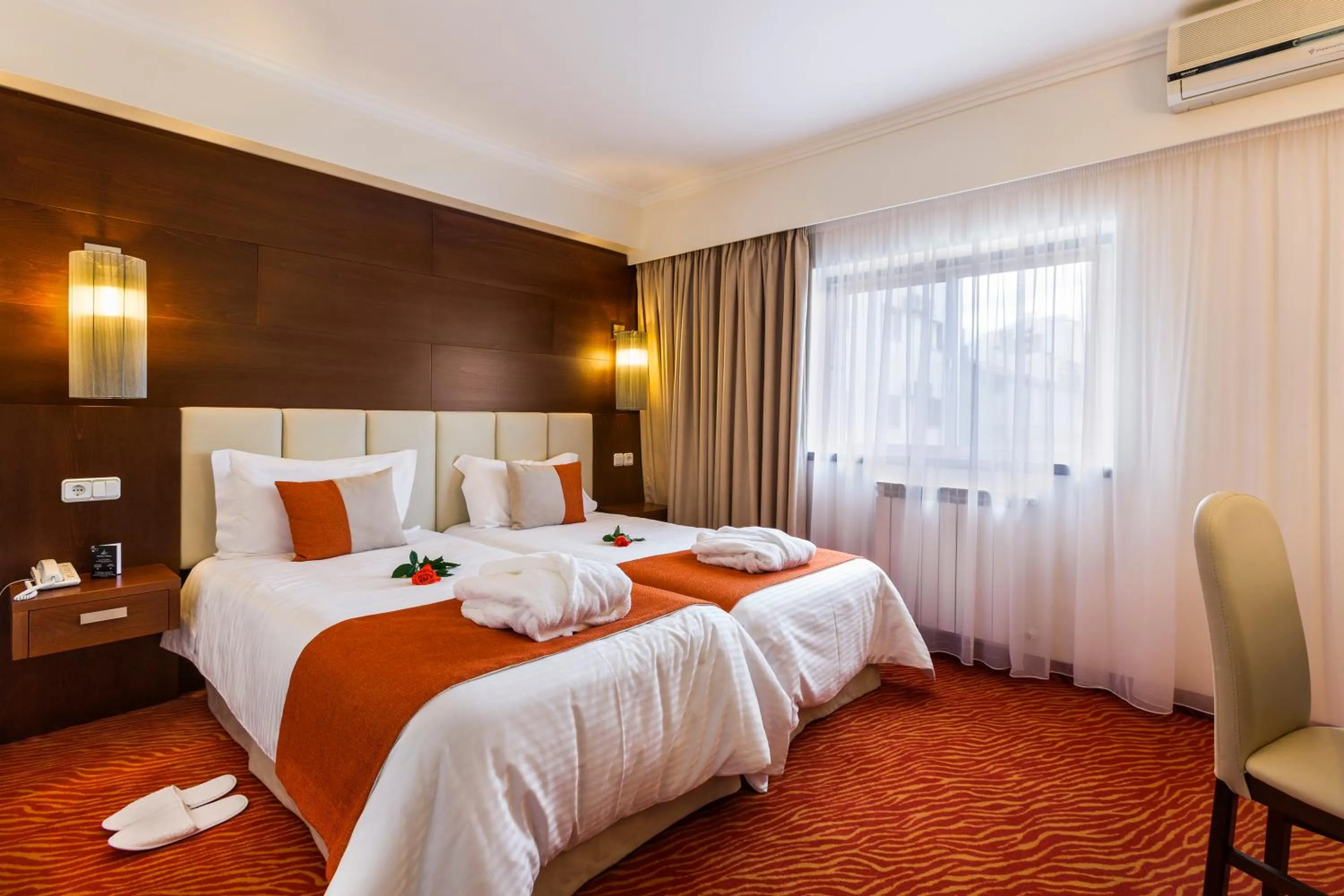 Bedroom, Bed in Avenida de Fatima