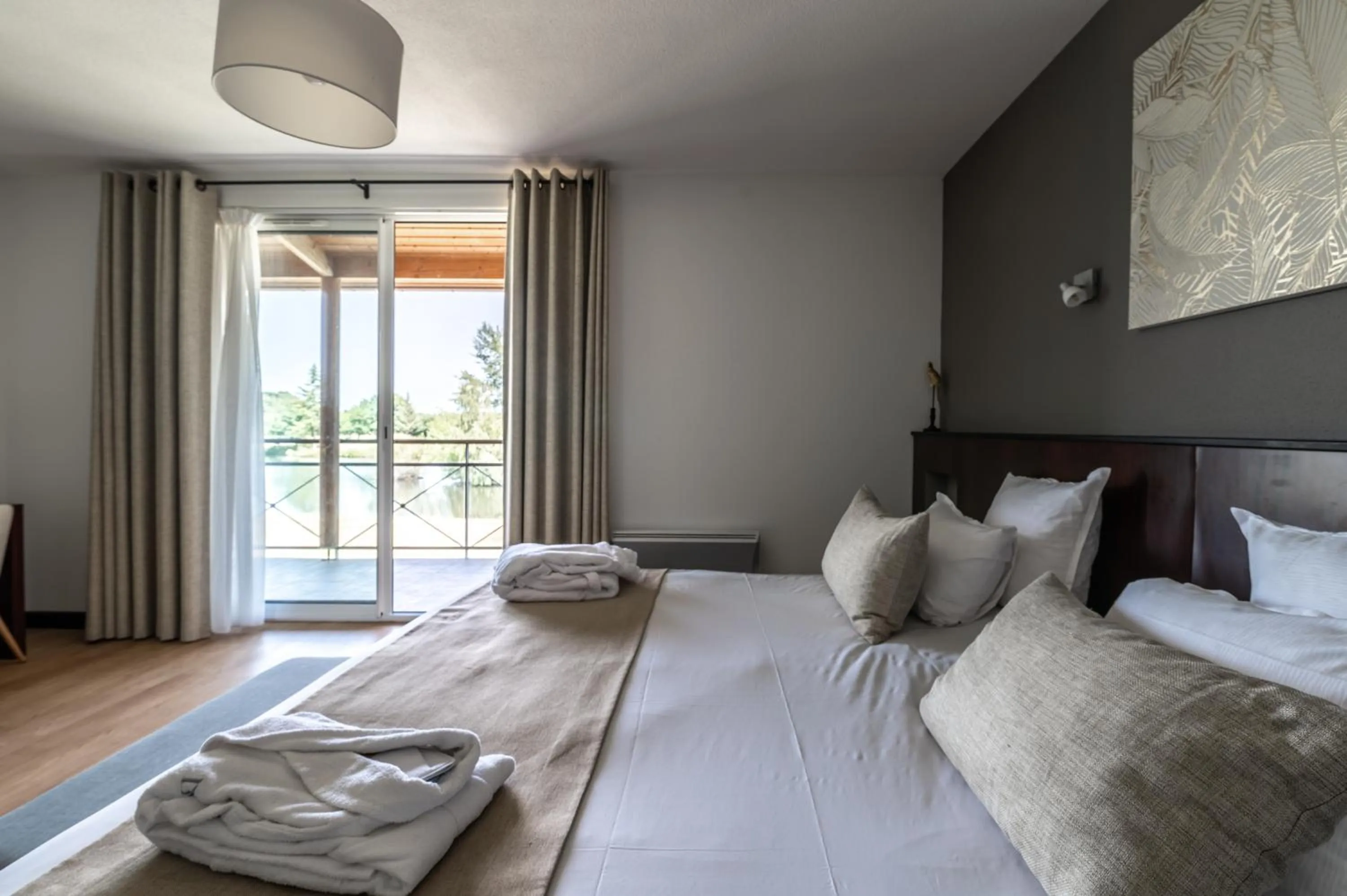 Bed in Domaine de Cicé-Blossac, Resort Spa & Golf