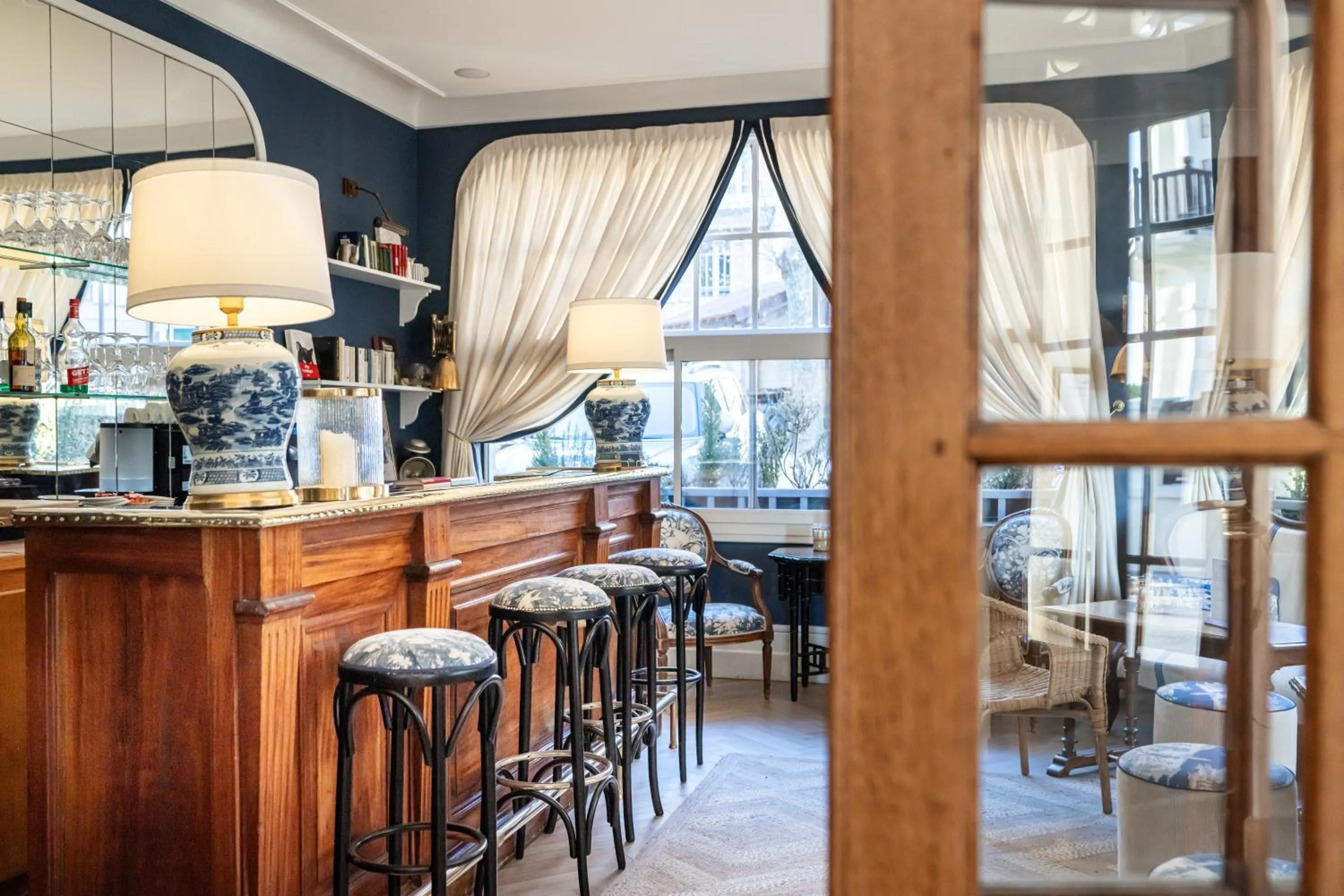 Lounge or bar in Le Flaubert