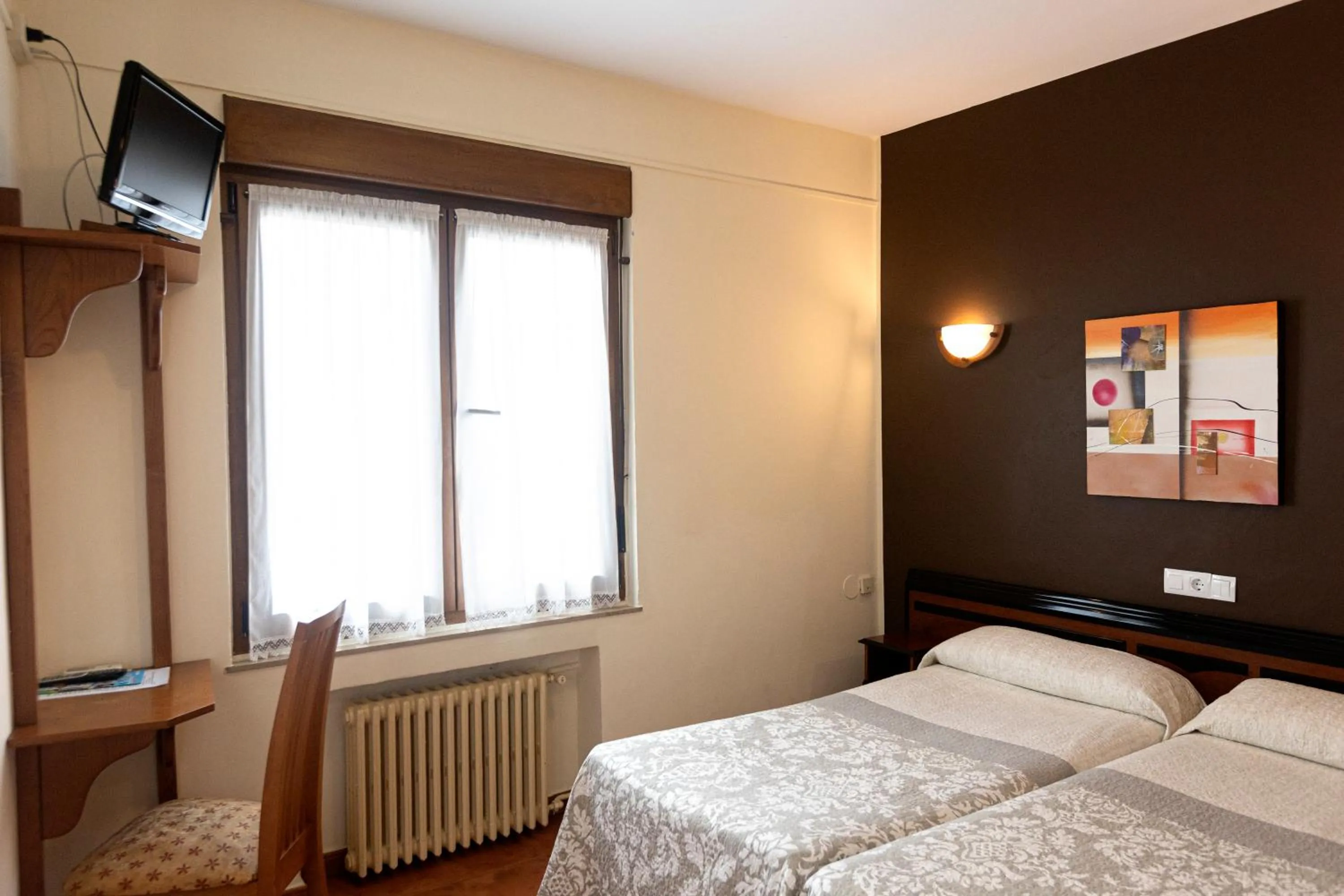 Photo of the whole room in Hotel Eladia