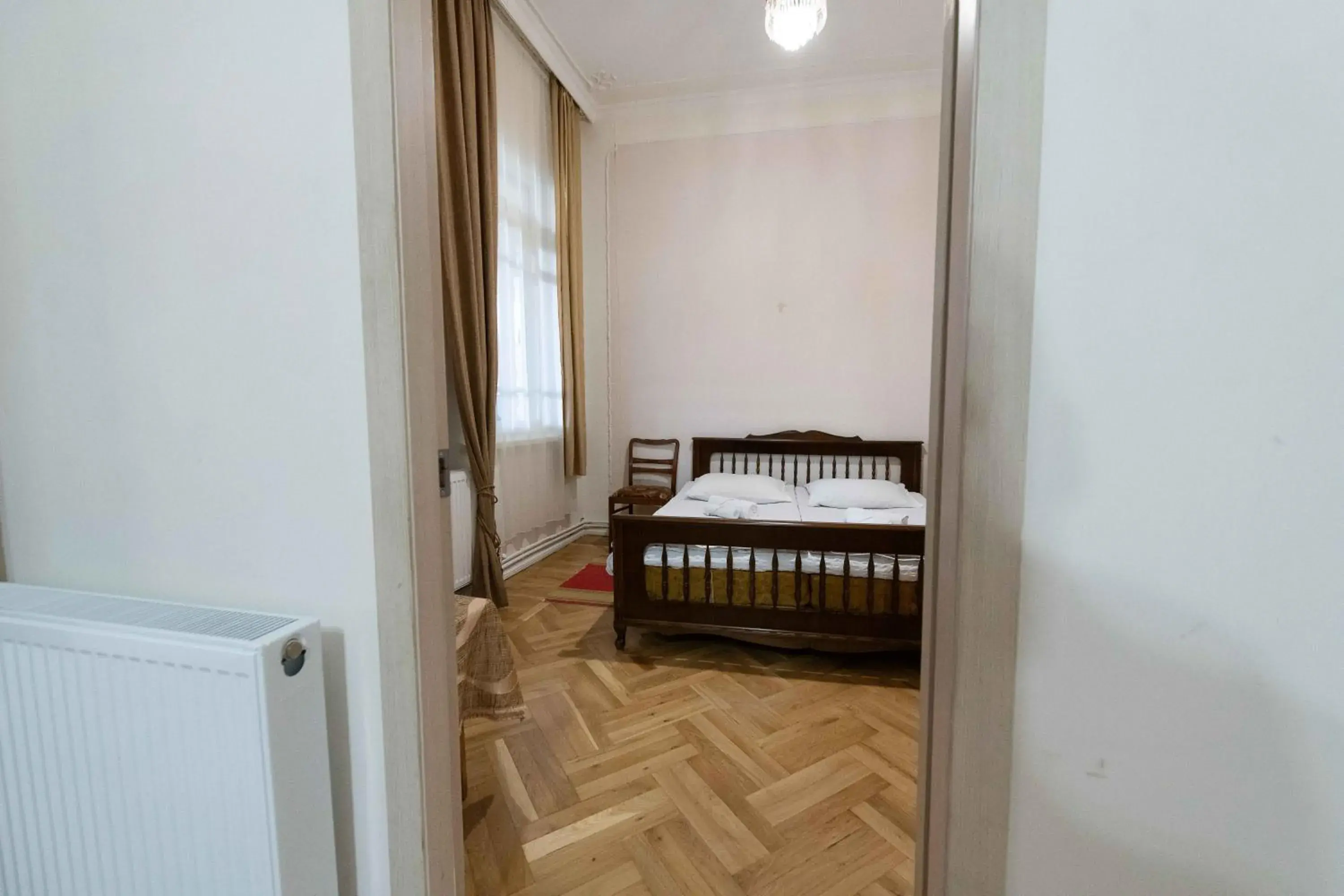 Large Double Room - single occupancy in Anna's Guest House Large Double Room - single occupancy in Anna's Guest House