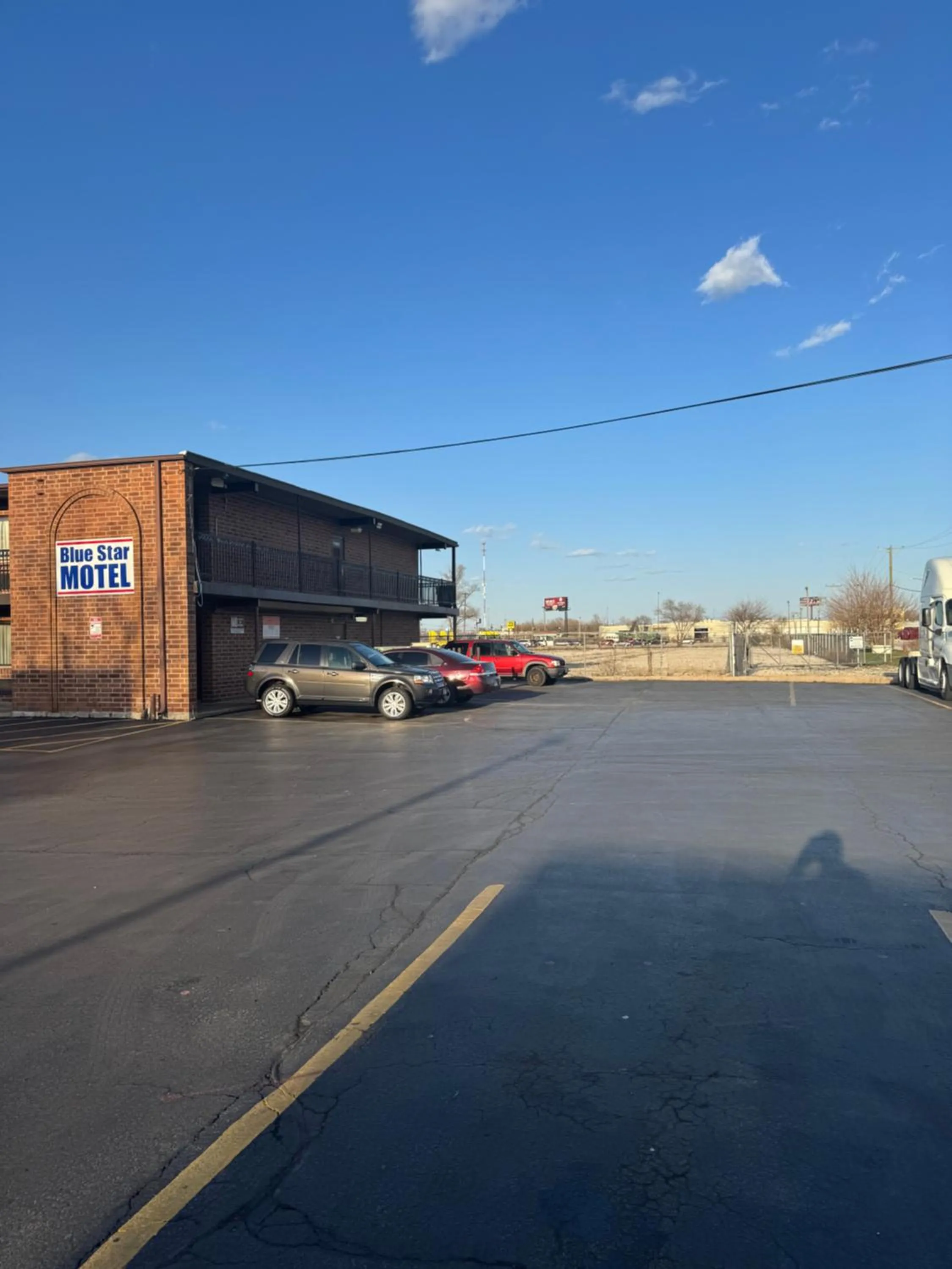 Property building in Blue Star Motel