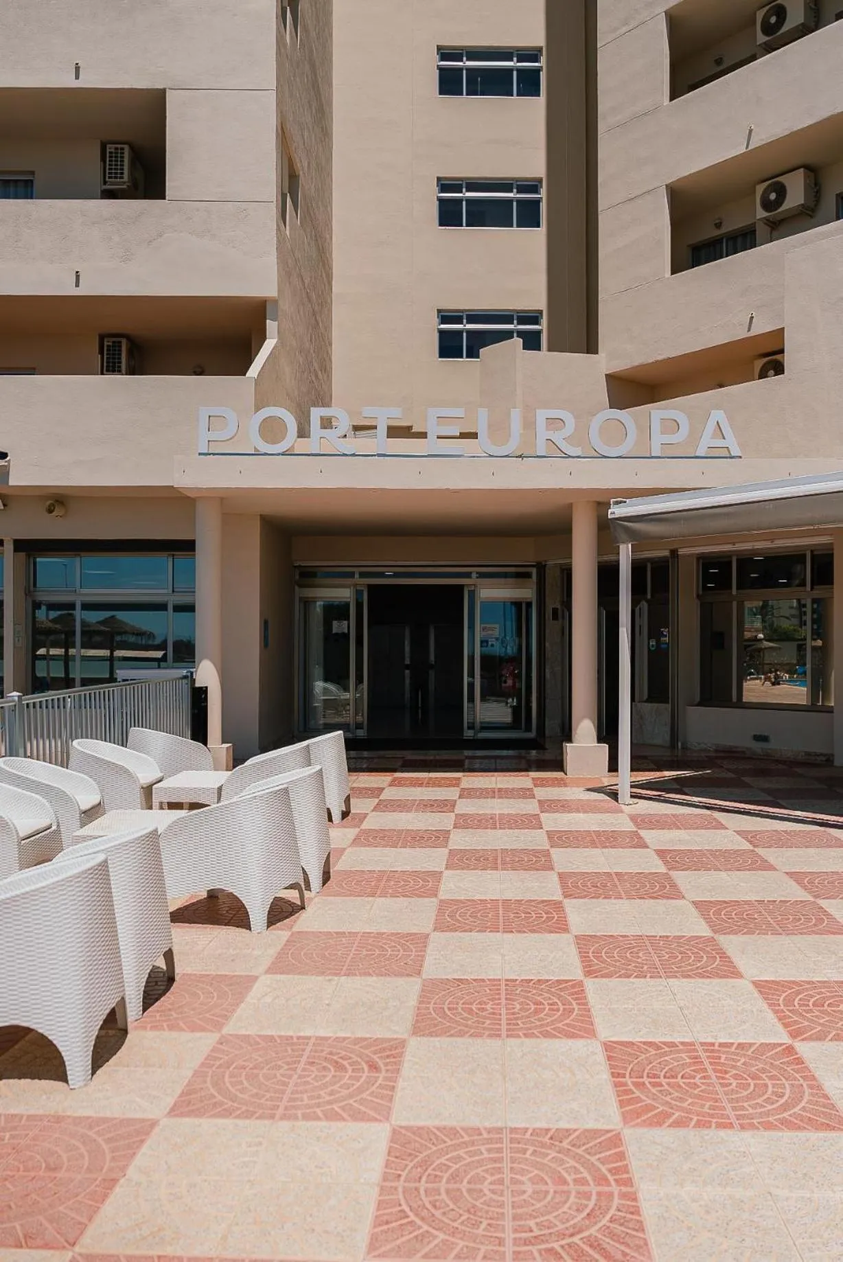 Property building in Port Europa