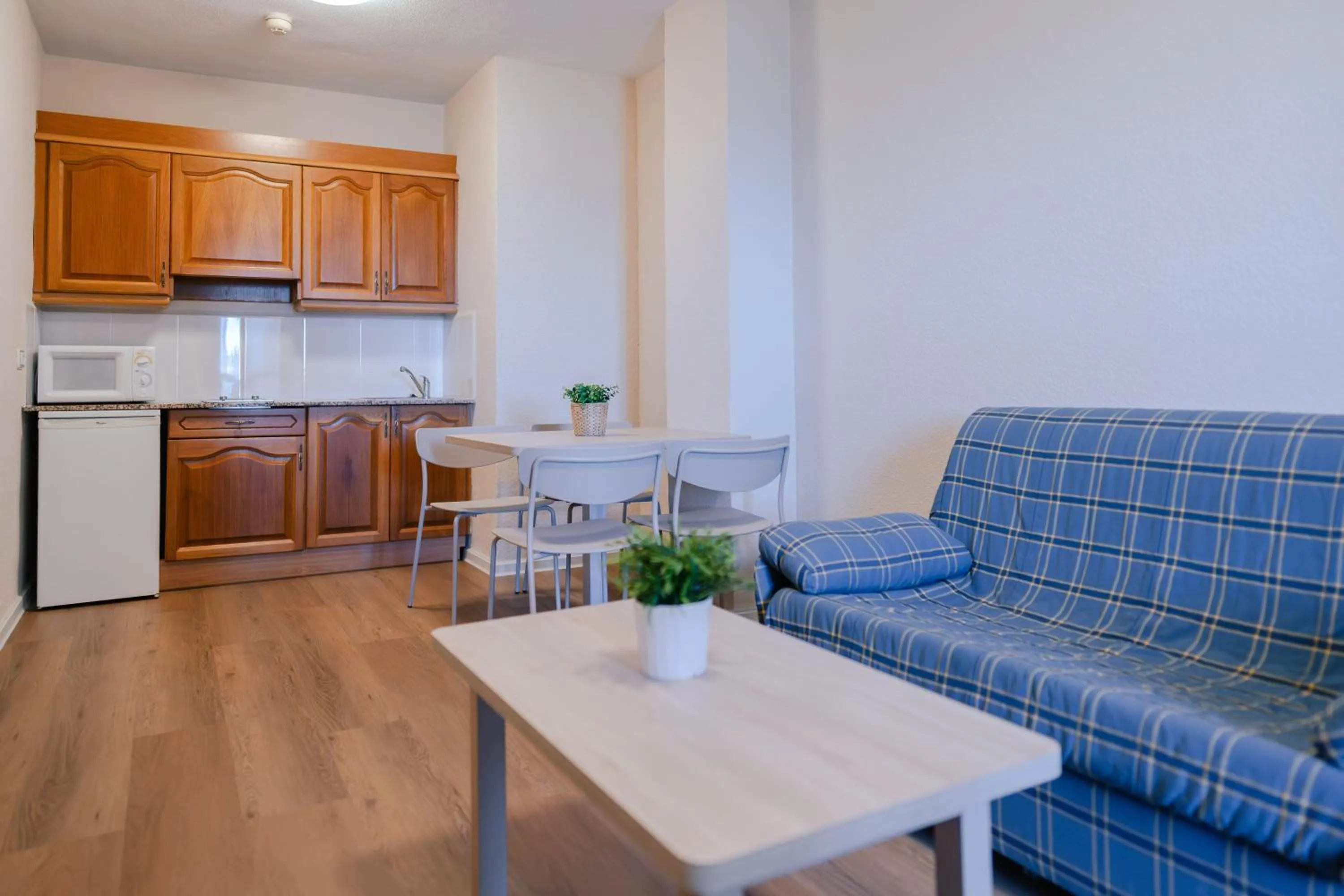 Photo of the whole room in Port Europa