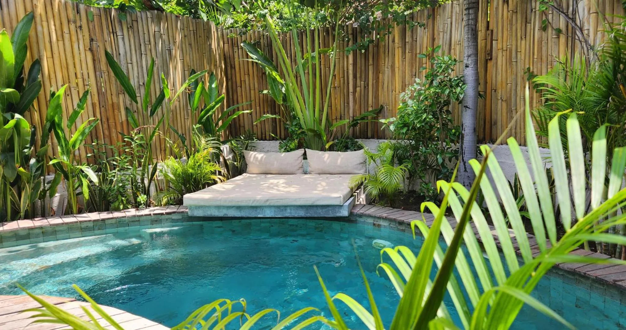 Garden view in Majo Private Villas