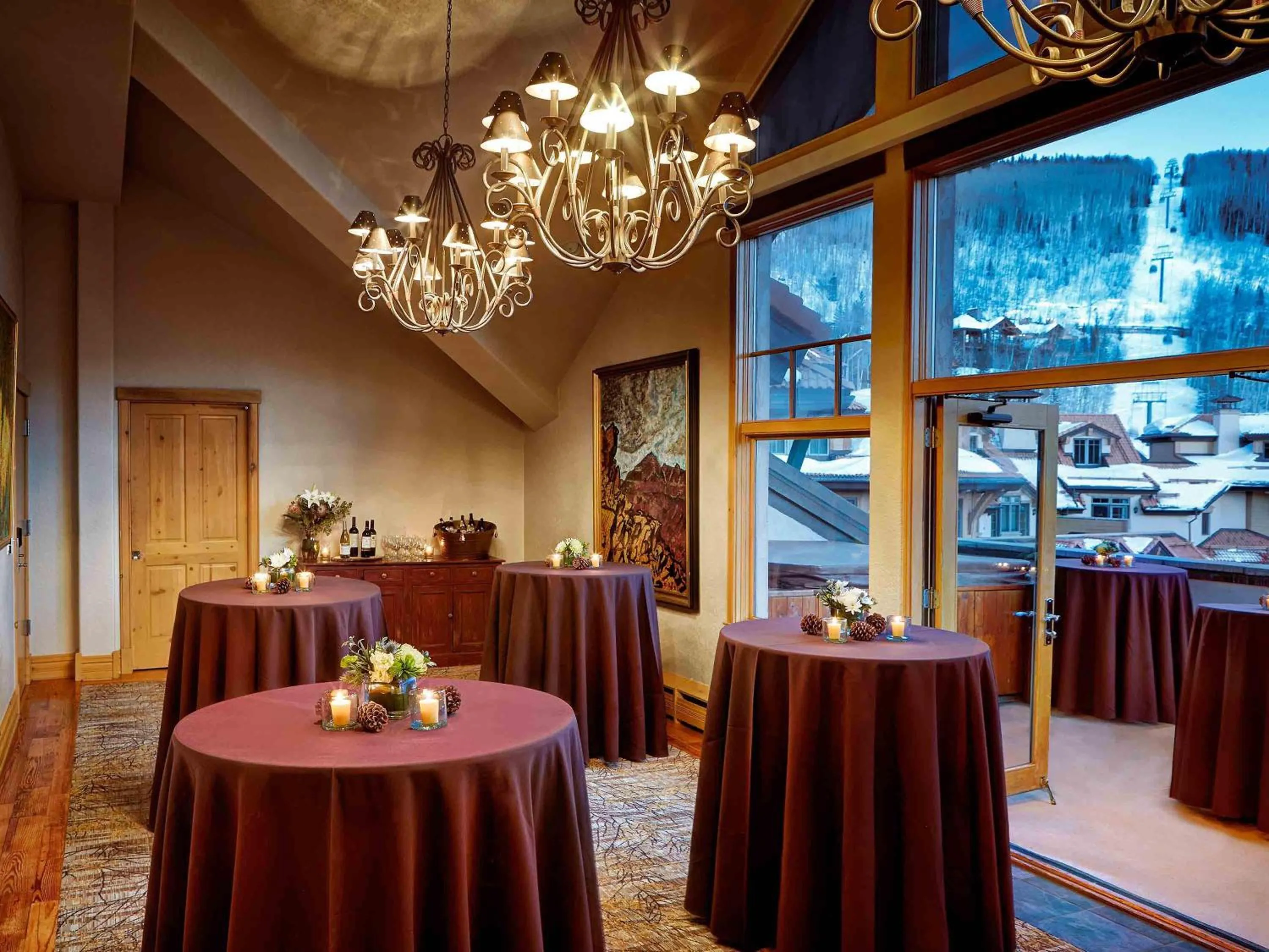 Business facilities in Fairmont Heritage Place, Franz Klammer Lodge