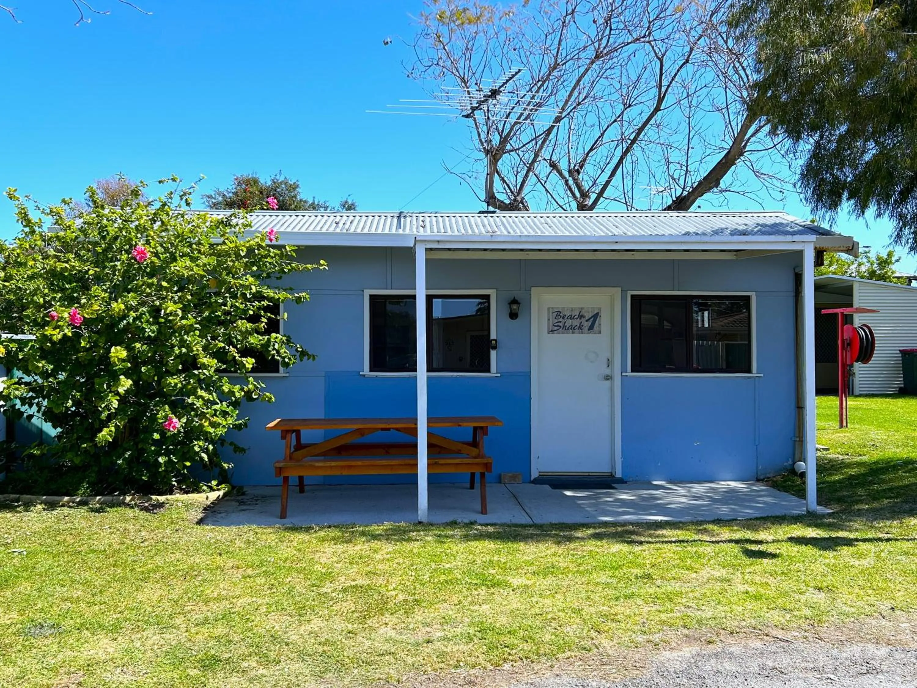 Property building in Mandurah Coastal Holiday Park