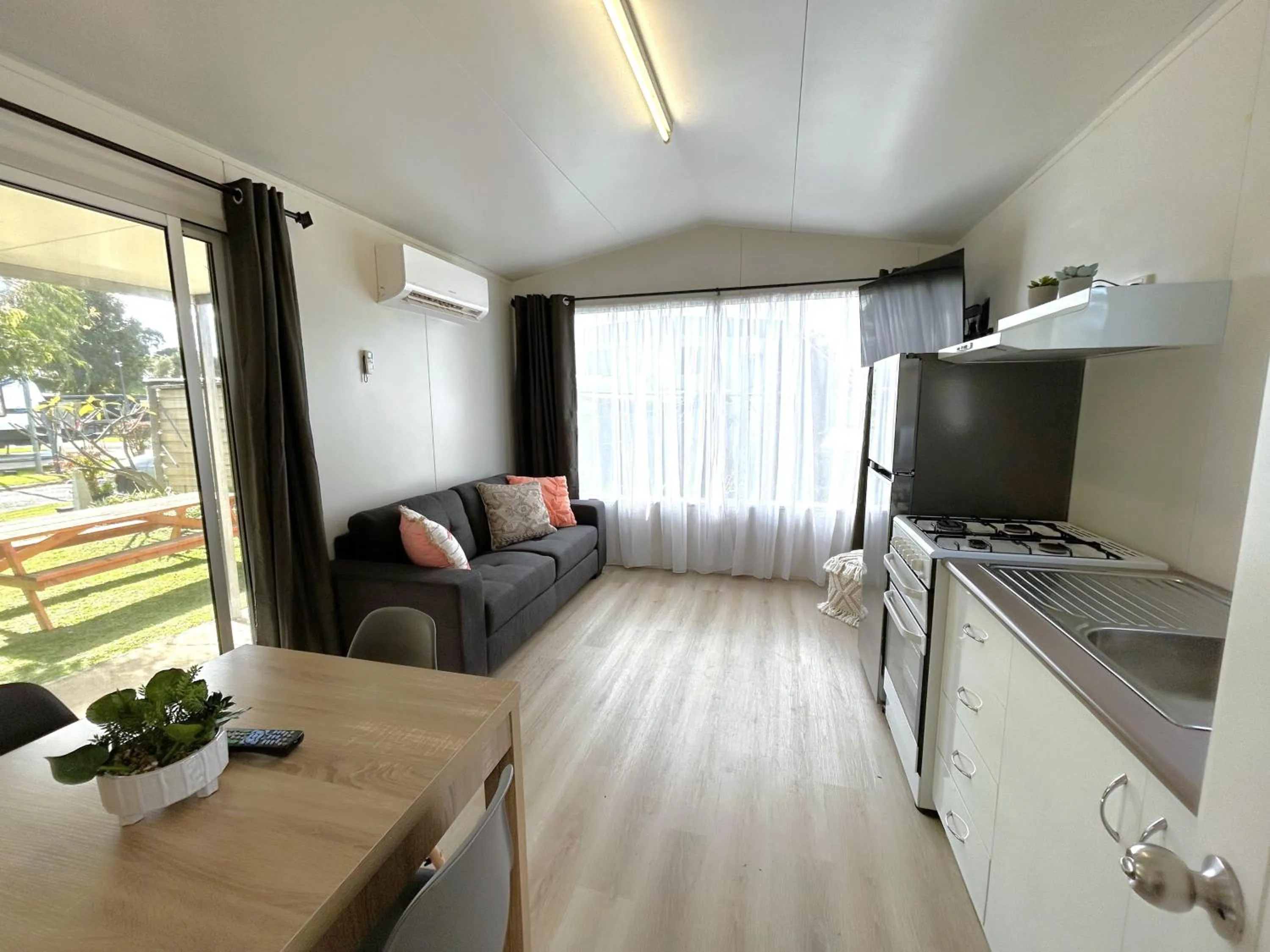 Kitchen or kitchenette in Mandurah Coastal Holiday Park