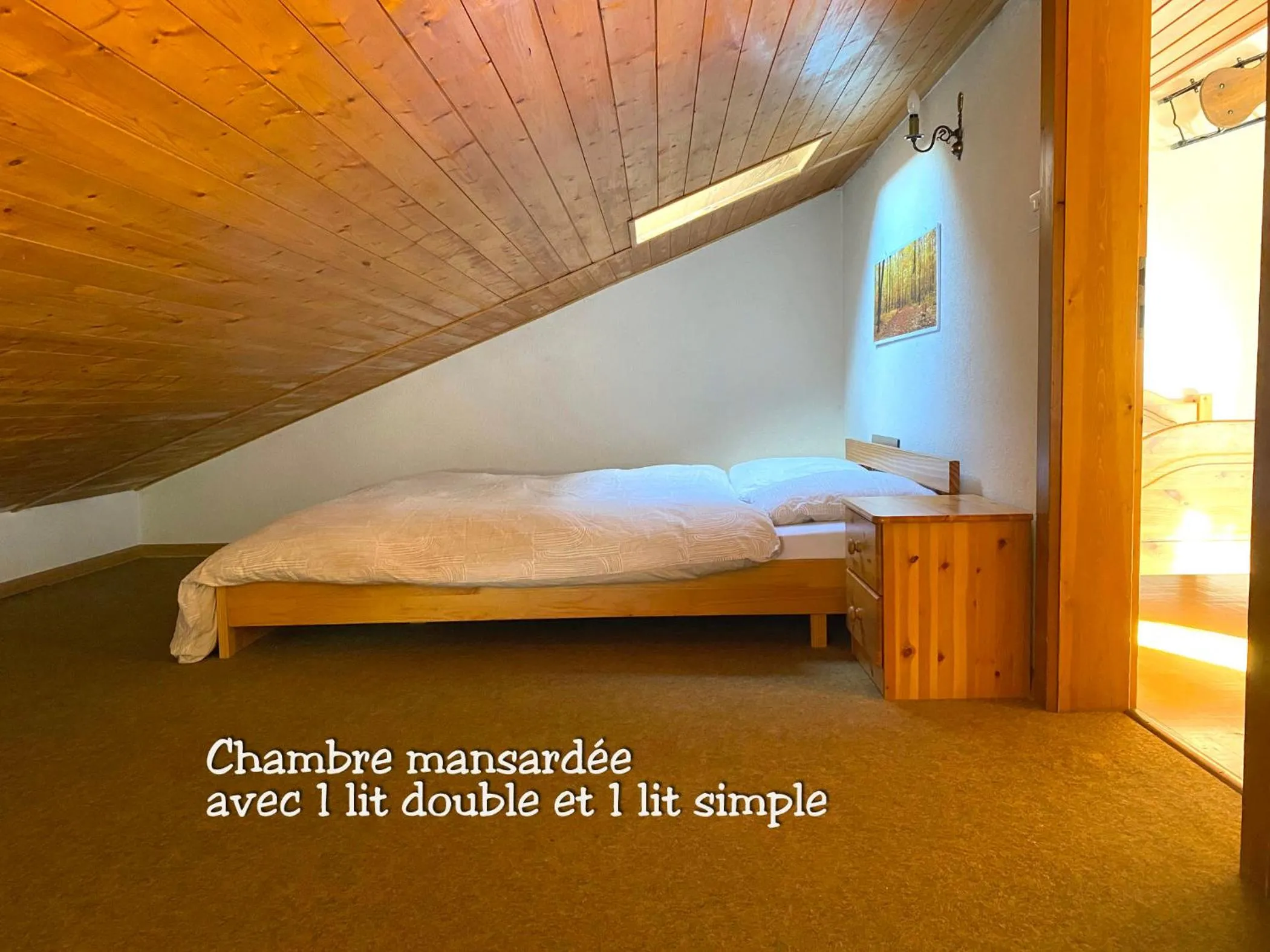 Bedroom, Bed in La Montagnette, VERCORIN