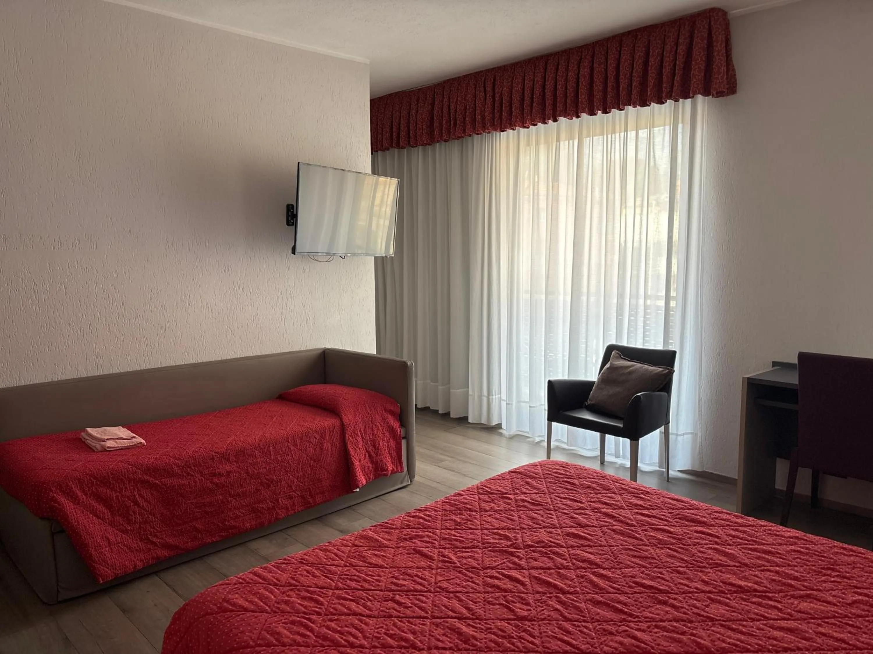 Bed in Albergo Valle d'Oro