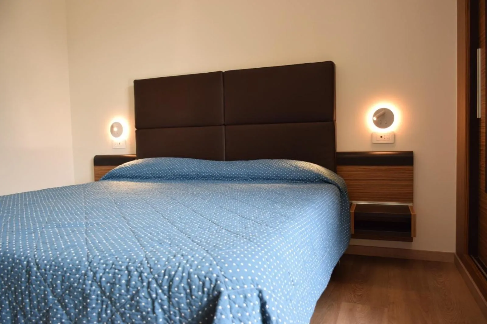 Bed in Albergo Valle d'Oro