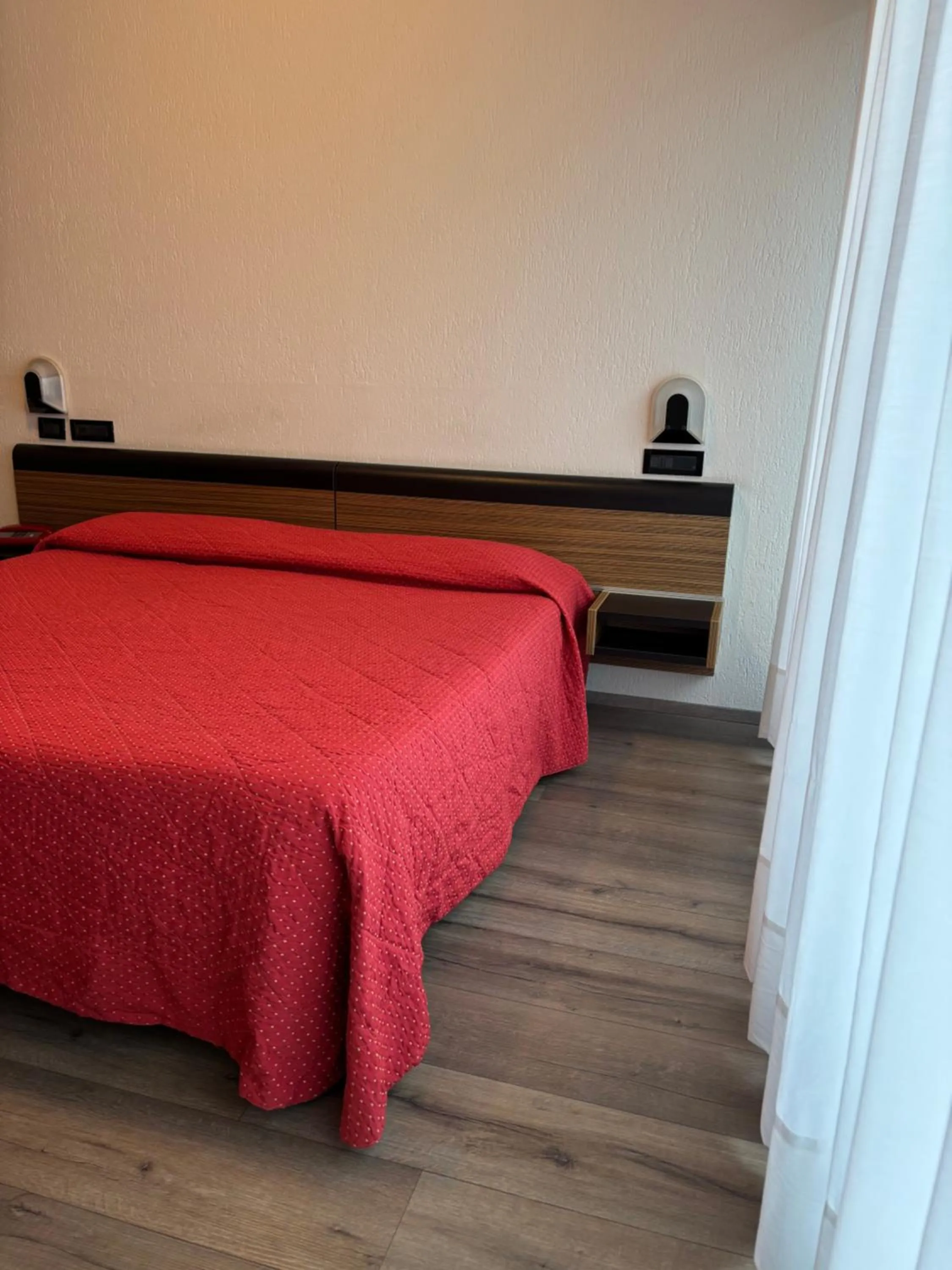 Bed in Albergo Valle d'Oro