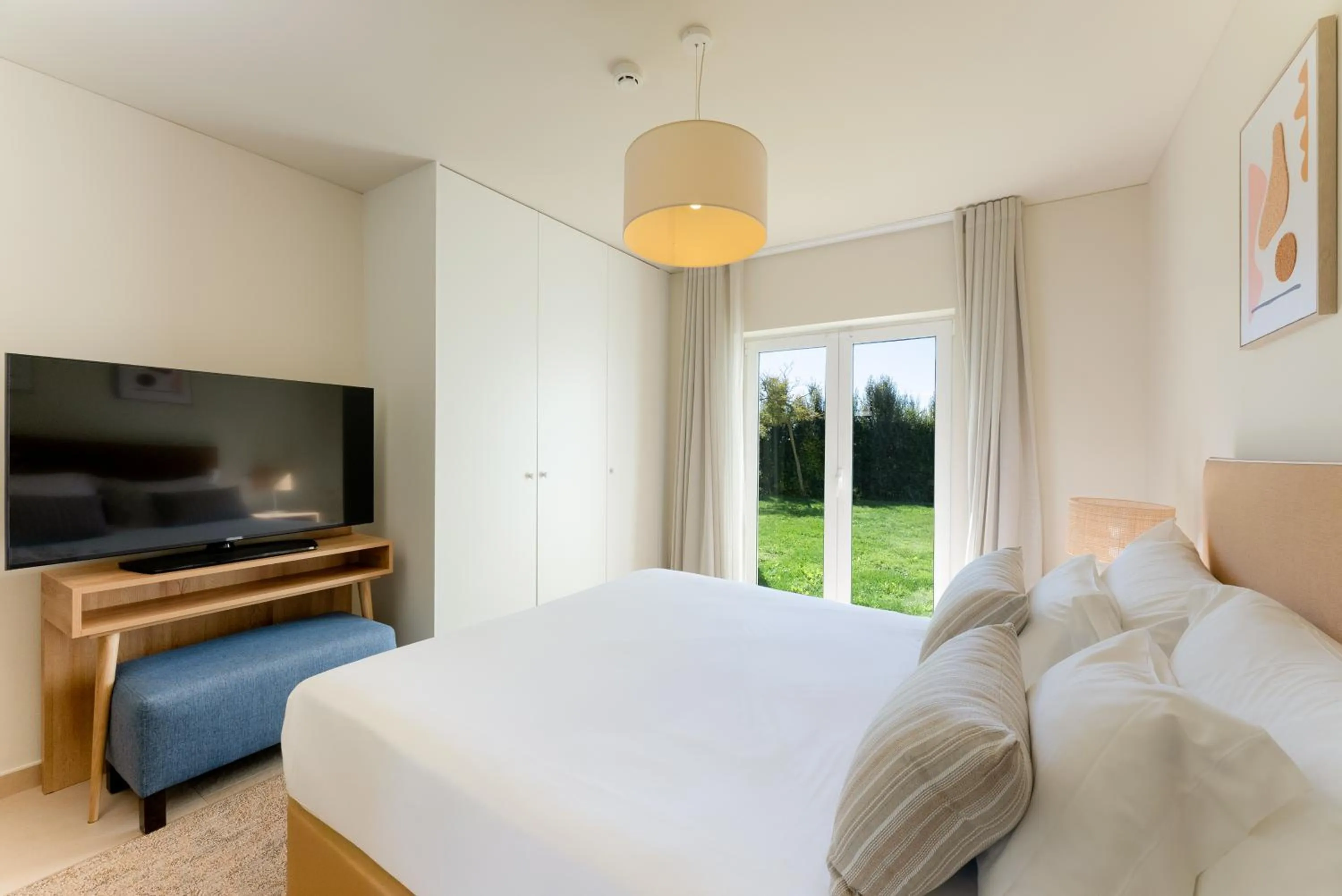 Bed in Eden Villas & Apartments