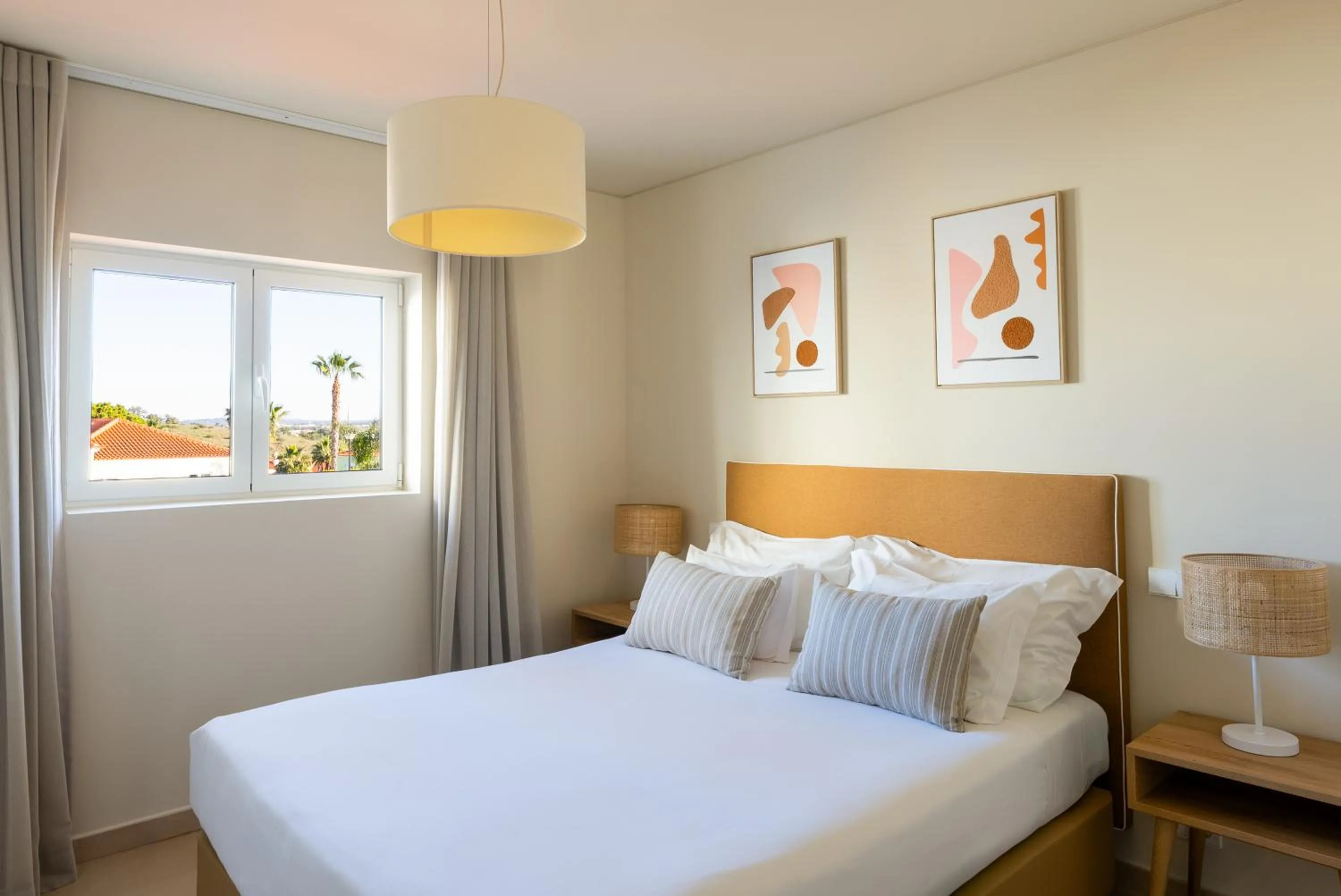 Bed in Eden Villas & Apartments