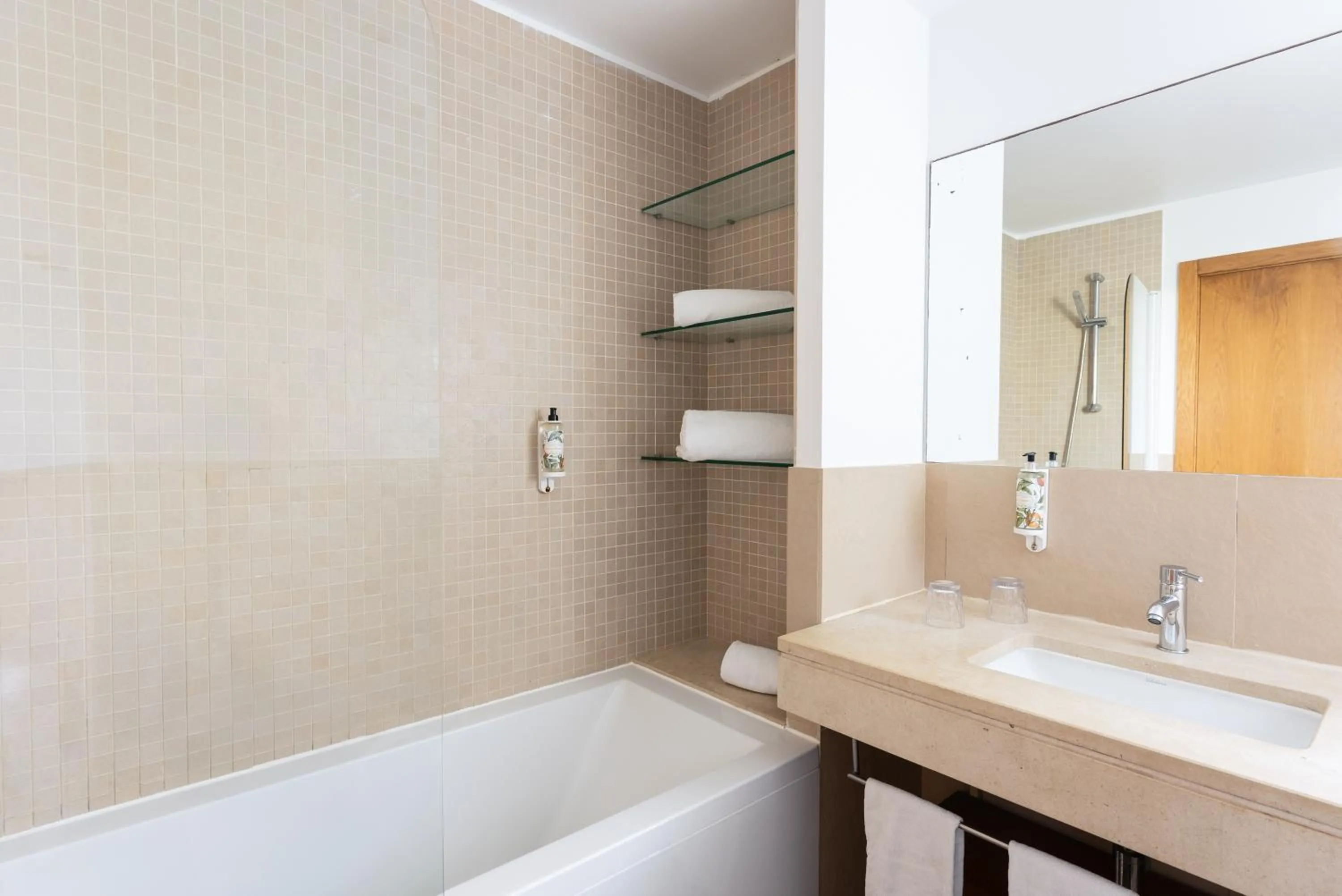 Eden Villas & Apartments